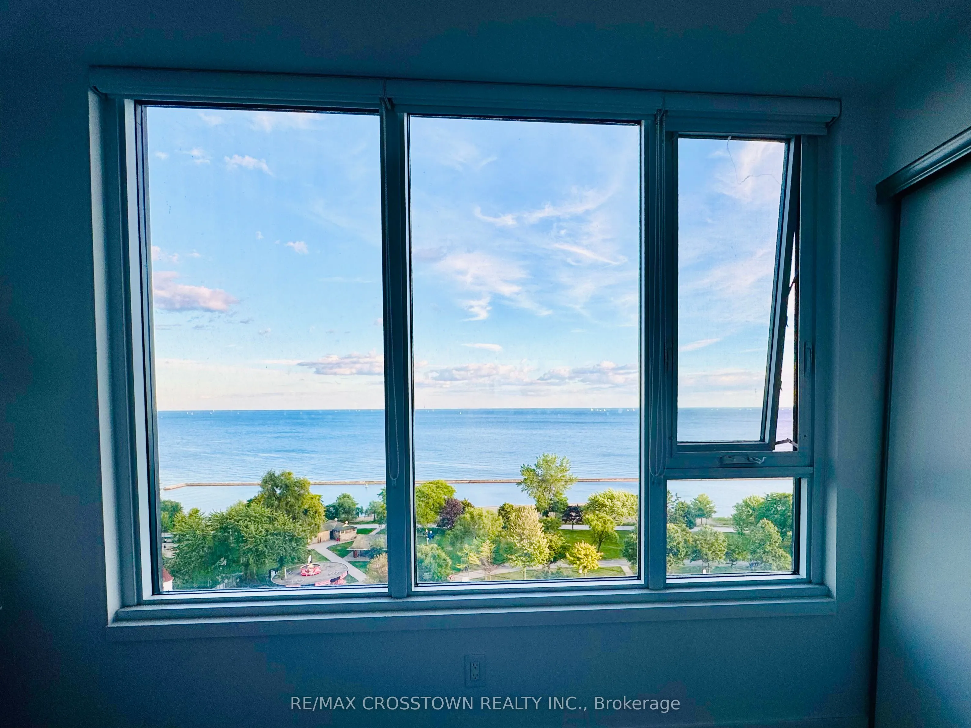 1926 Lake Shore Drive W, #1207