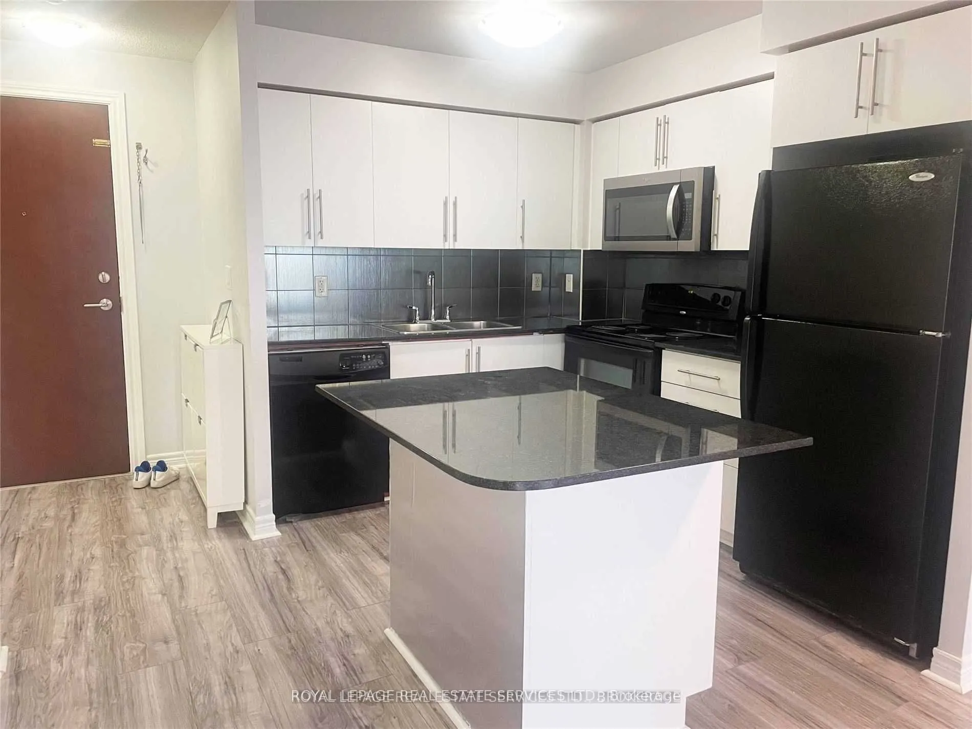 310 Burnhamthorpe Road W, #1910