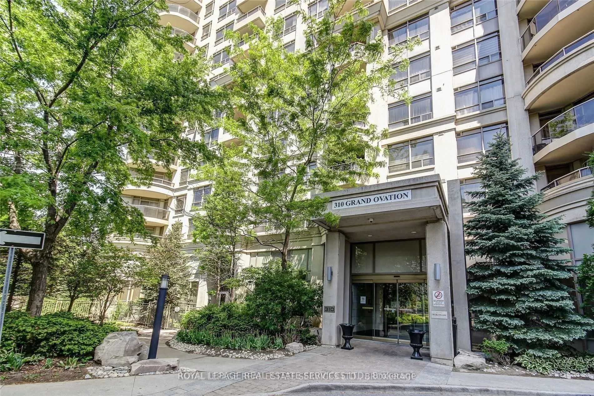 310 Burnhamthorpe Road W, #1910