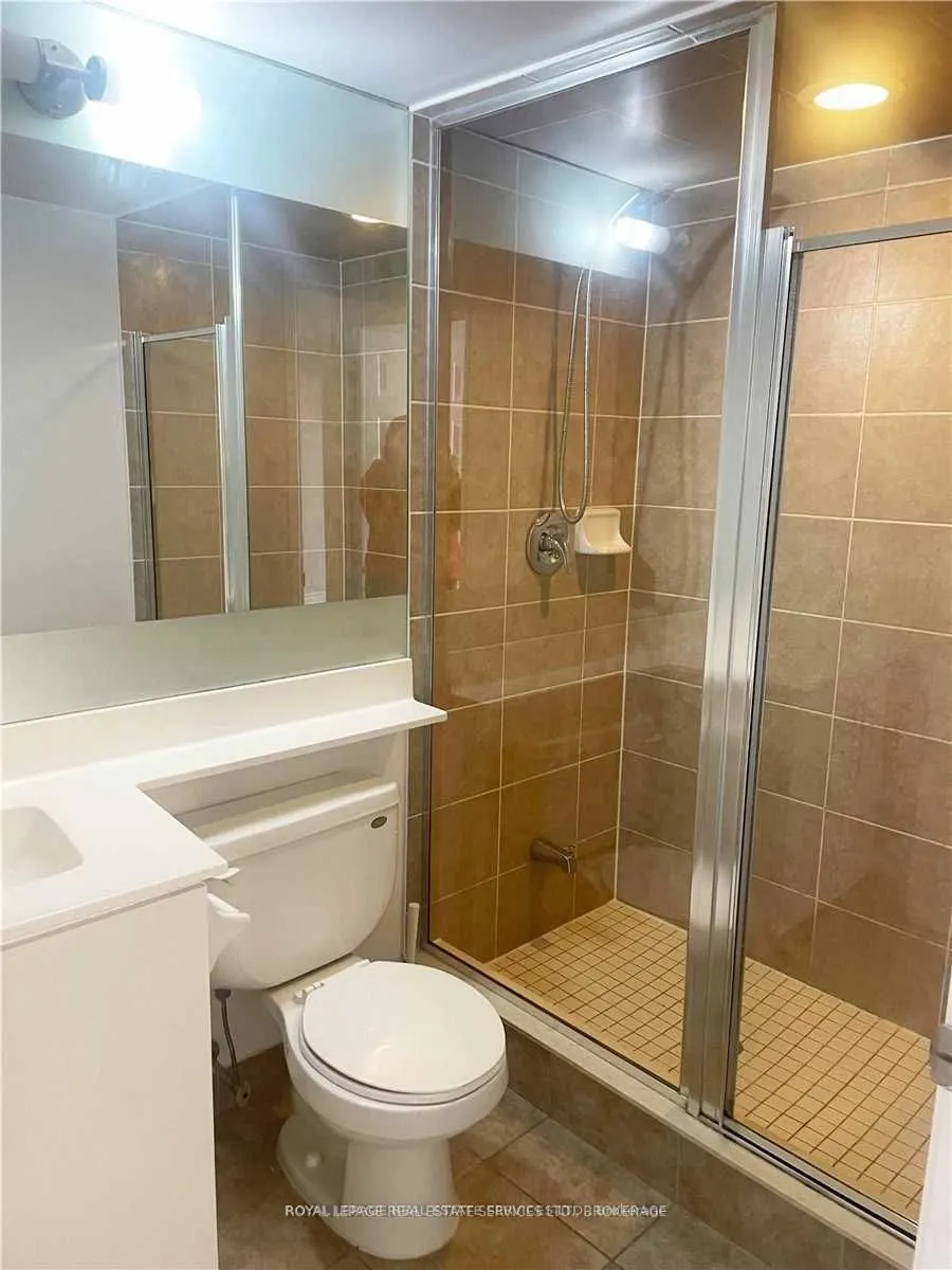 310 Burnhamthorpe Road W, #1910