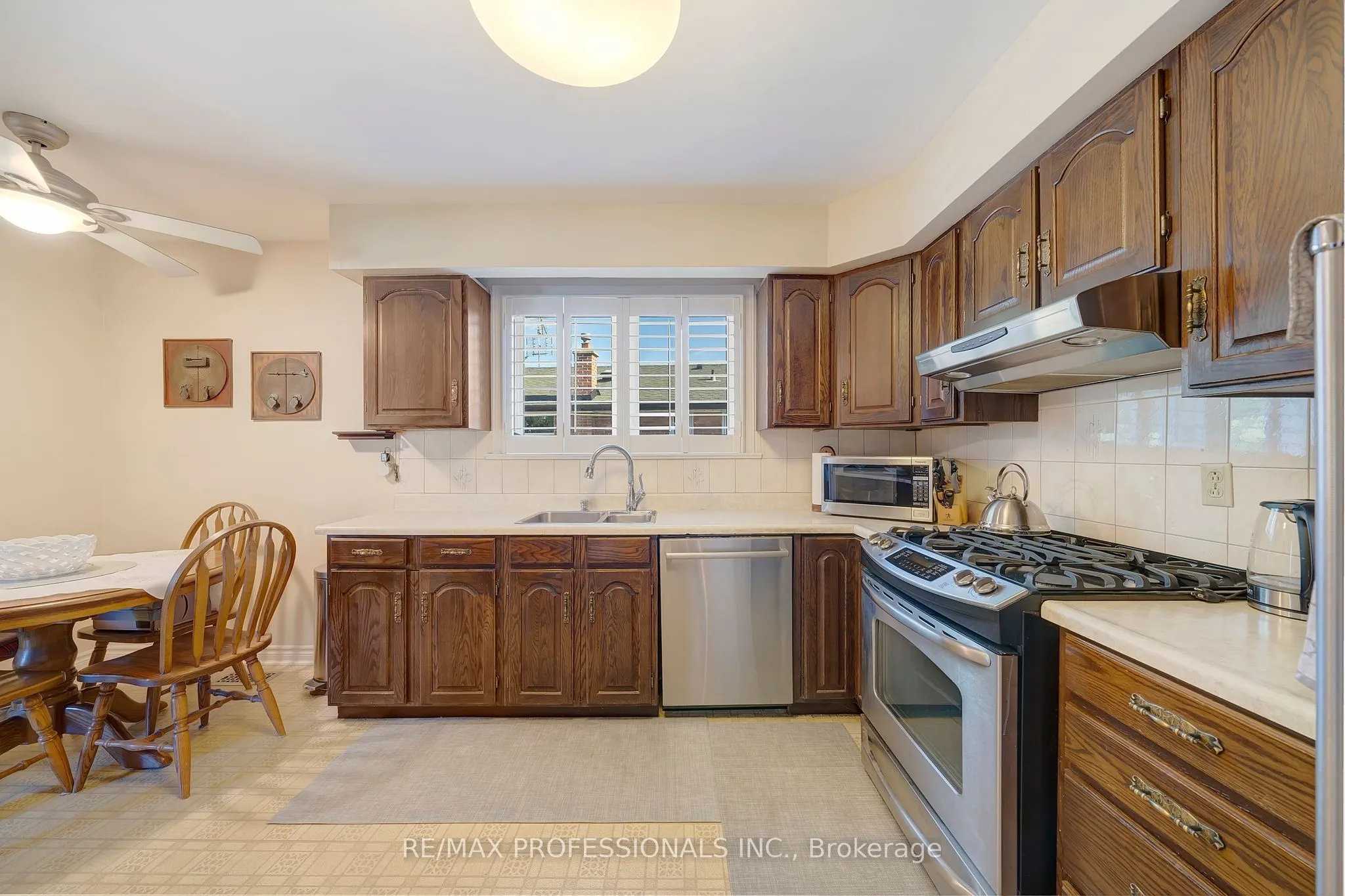 216 Wellesworth Drive