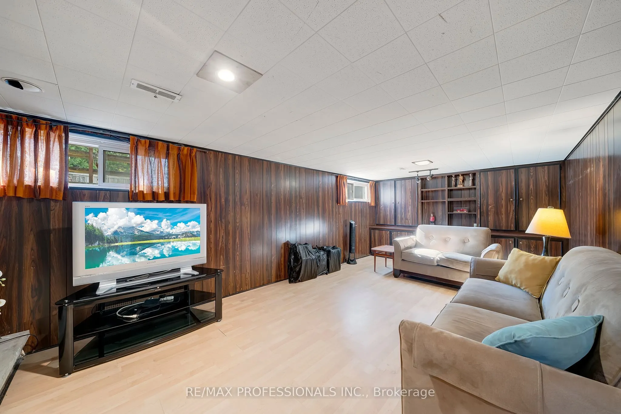 216 Wellesworth Drive