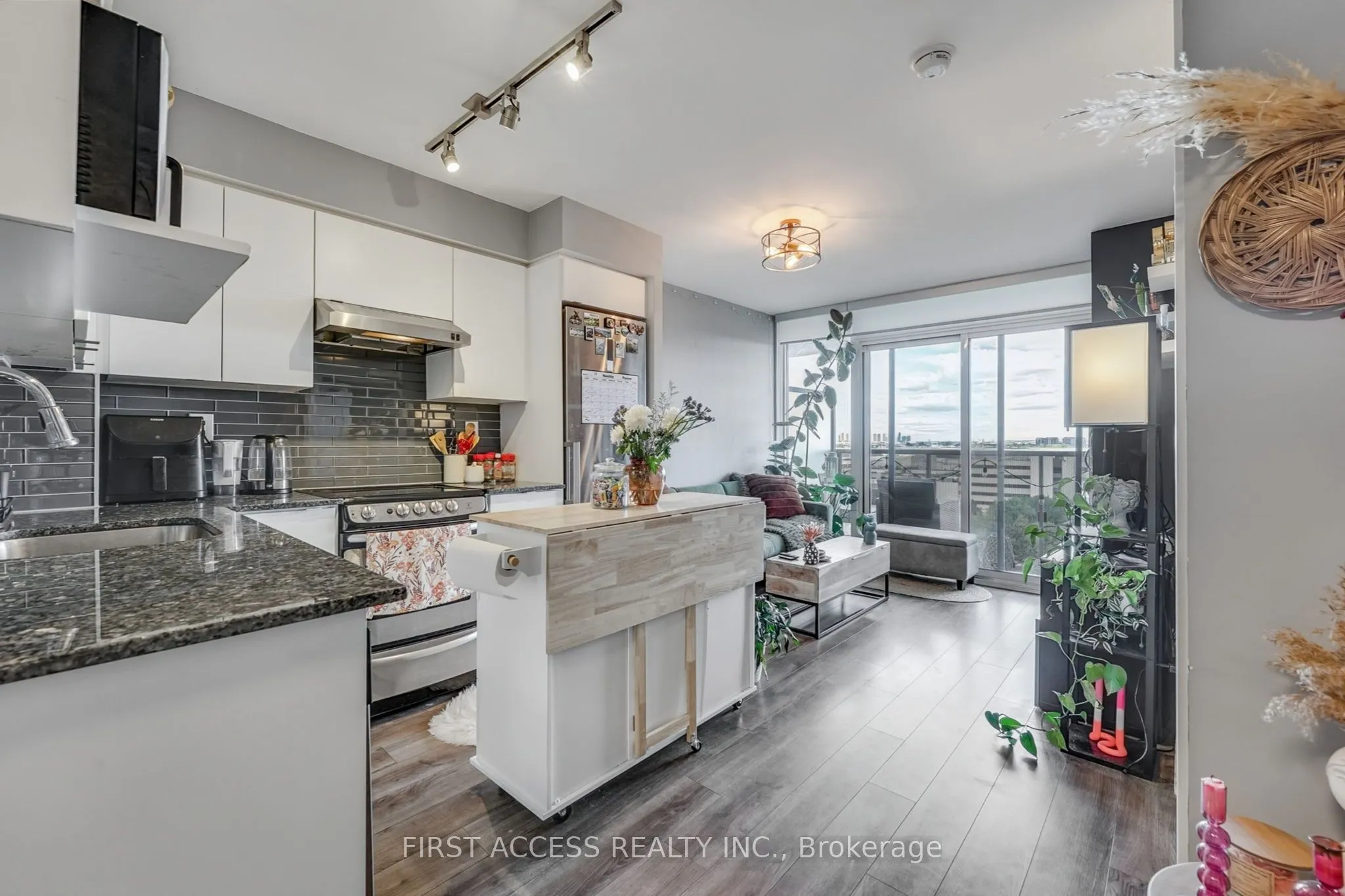 160 Flemington Road, #09
