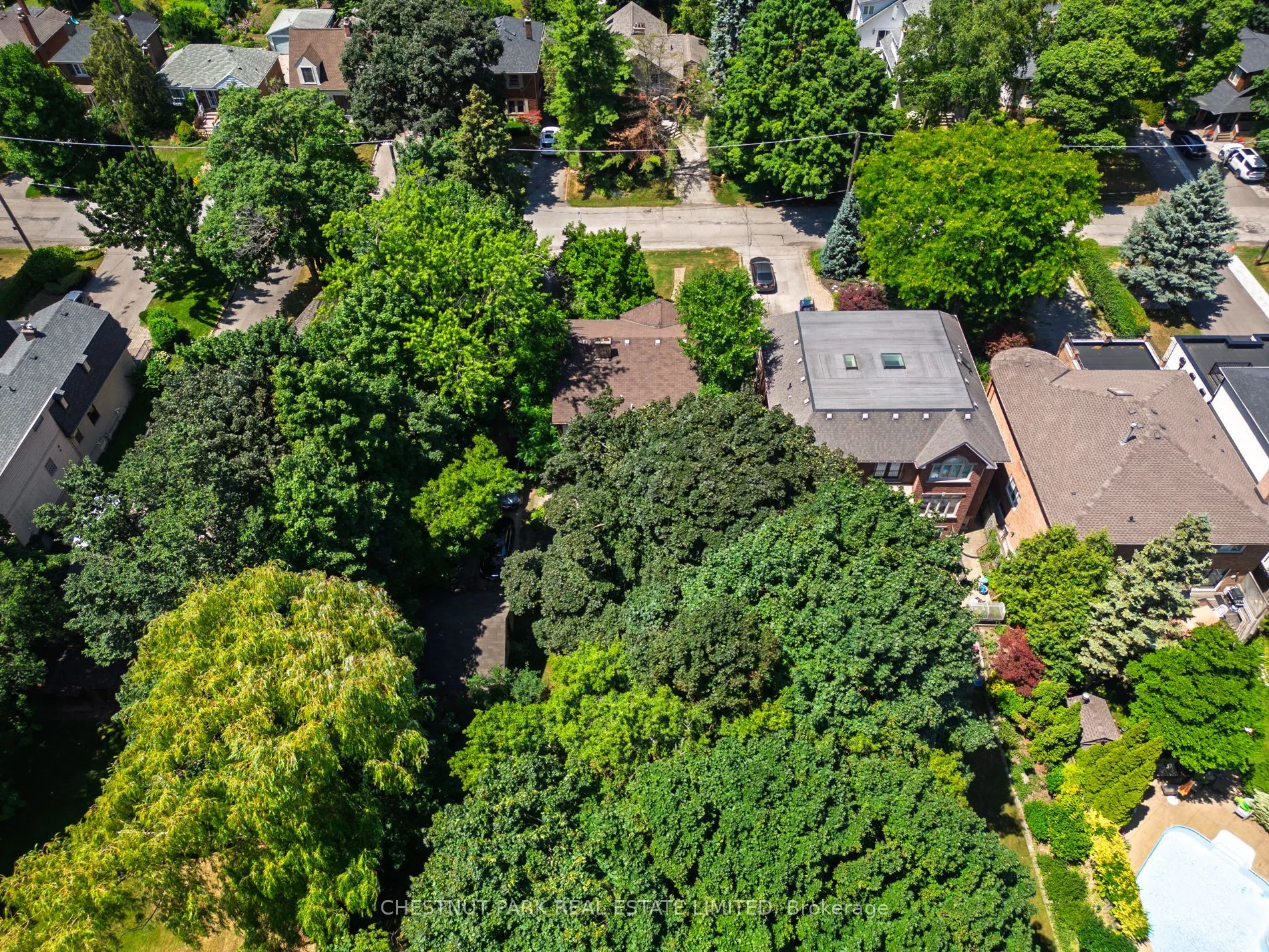 61 Burnhamthorpe Crescent