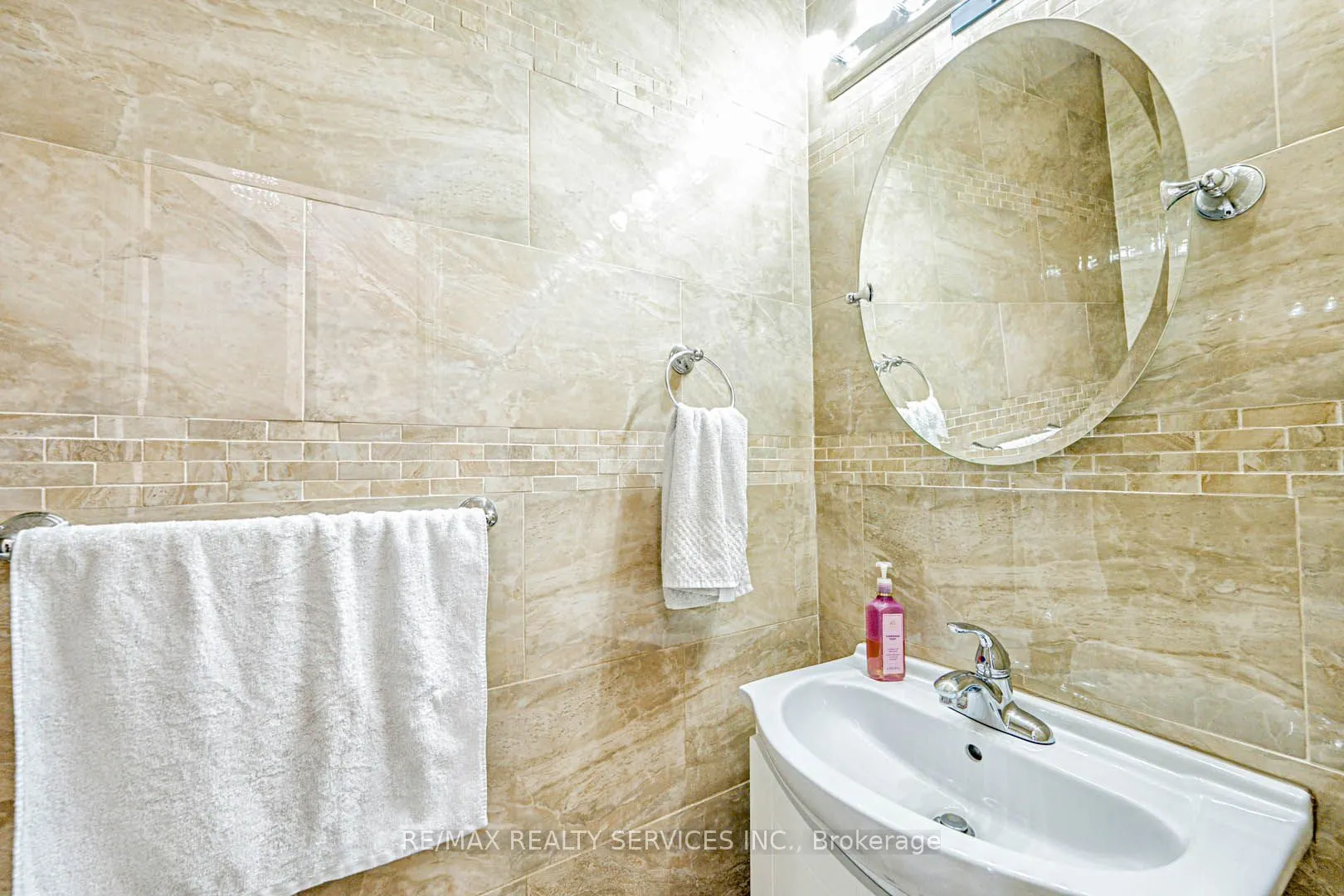 10 Shirley Place, #10