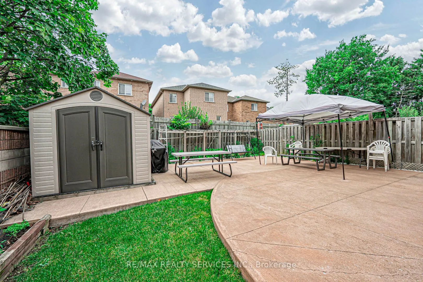 10 Shirley Place, #10