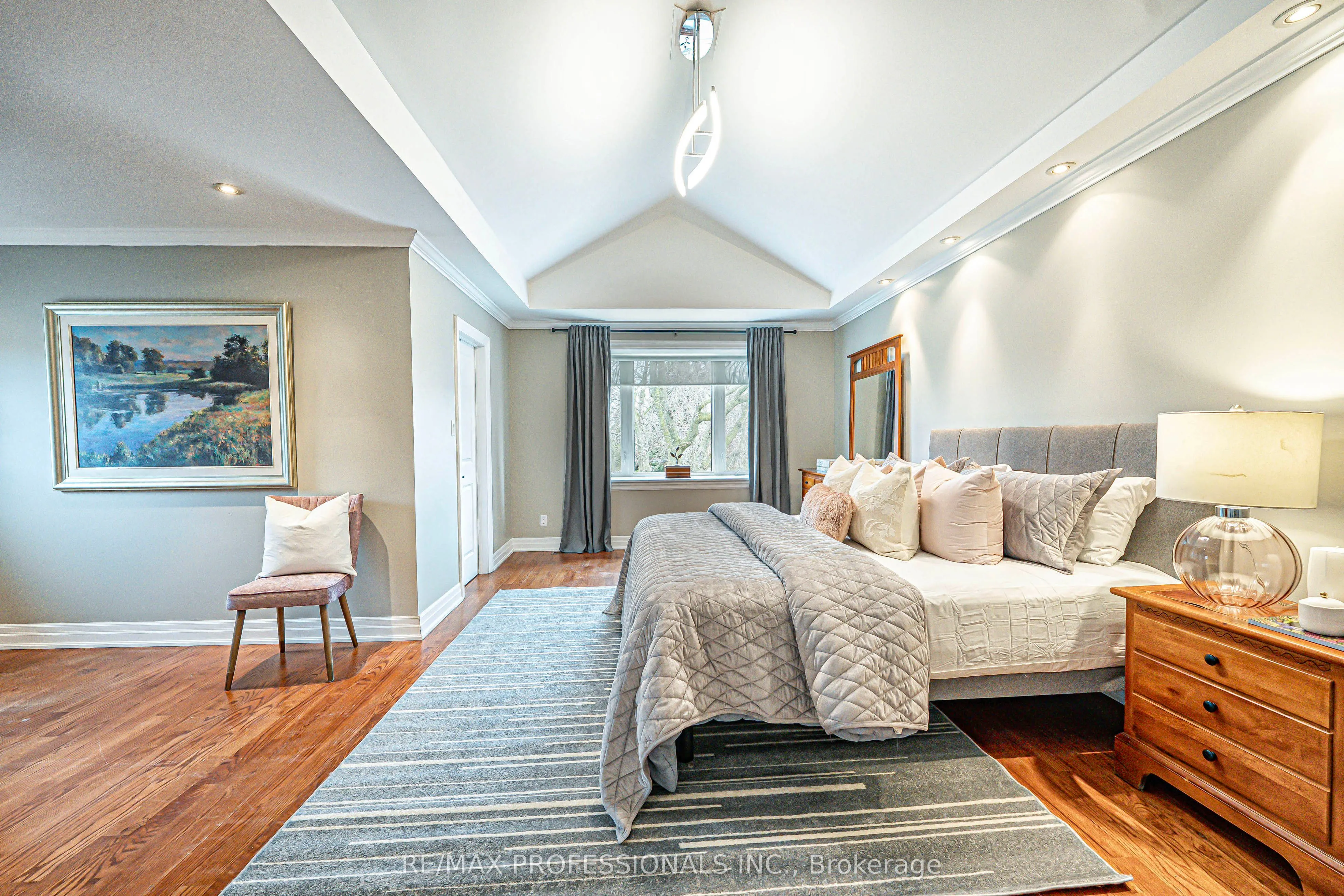 116 Lake Shore Drive