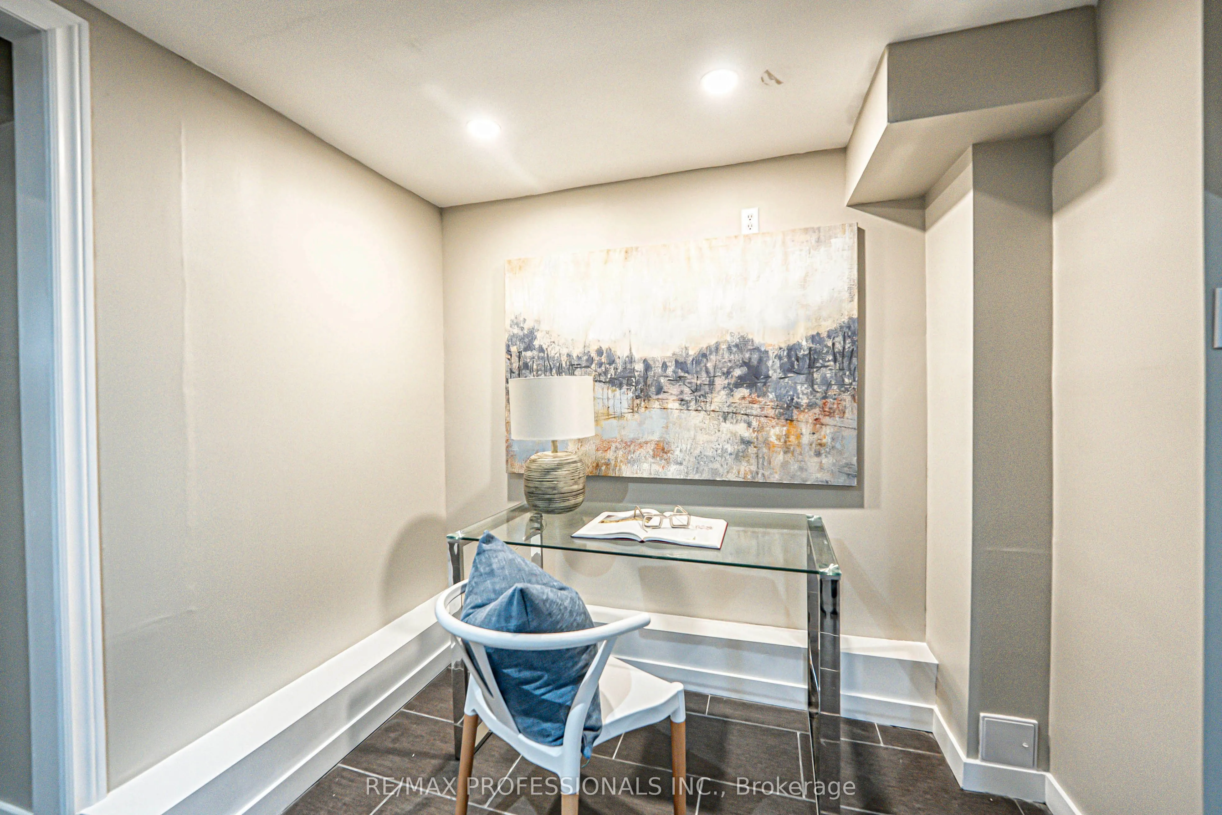 116 Lake Shore Drive