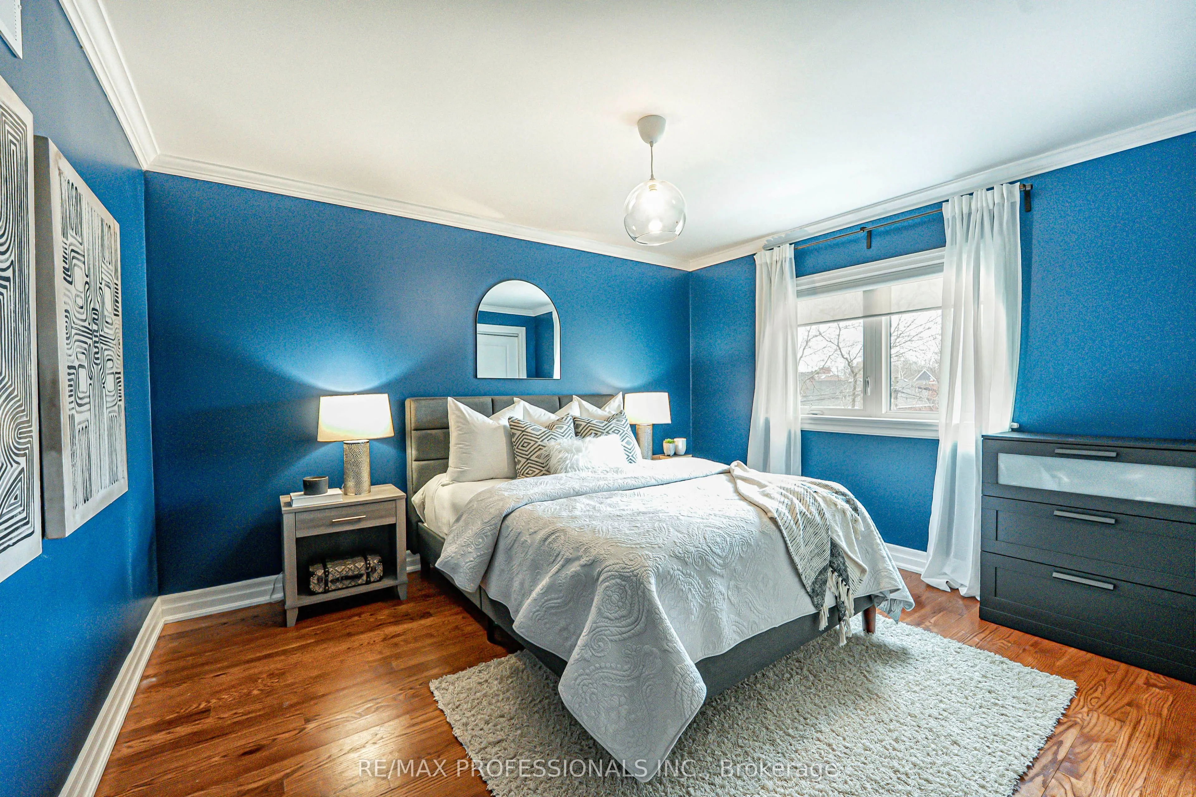 116 Lake Shore Drive