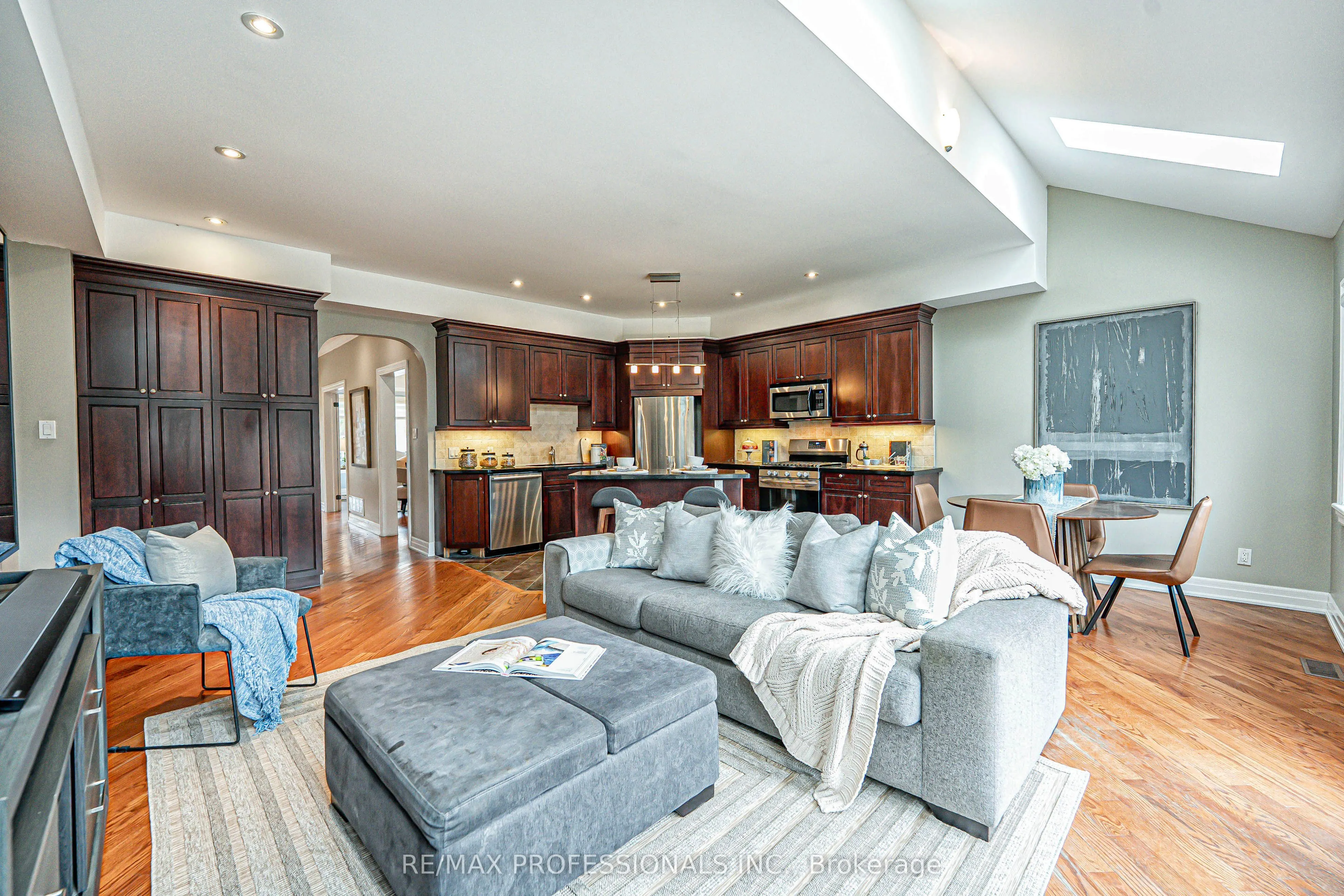 116 Lake Shore Drive