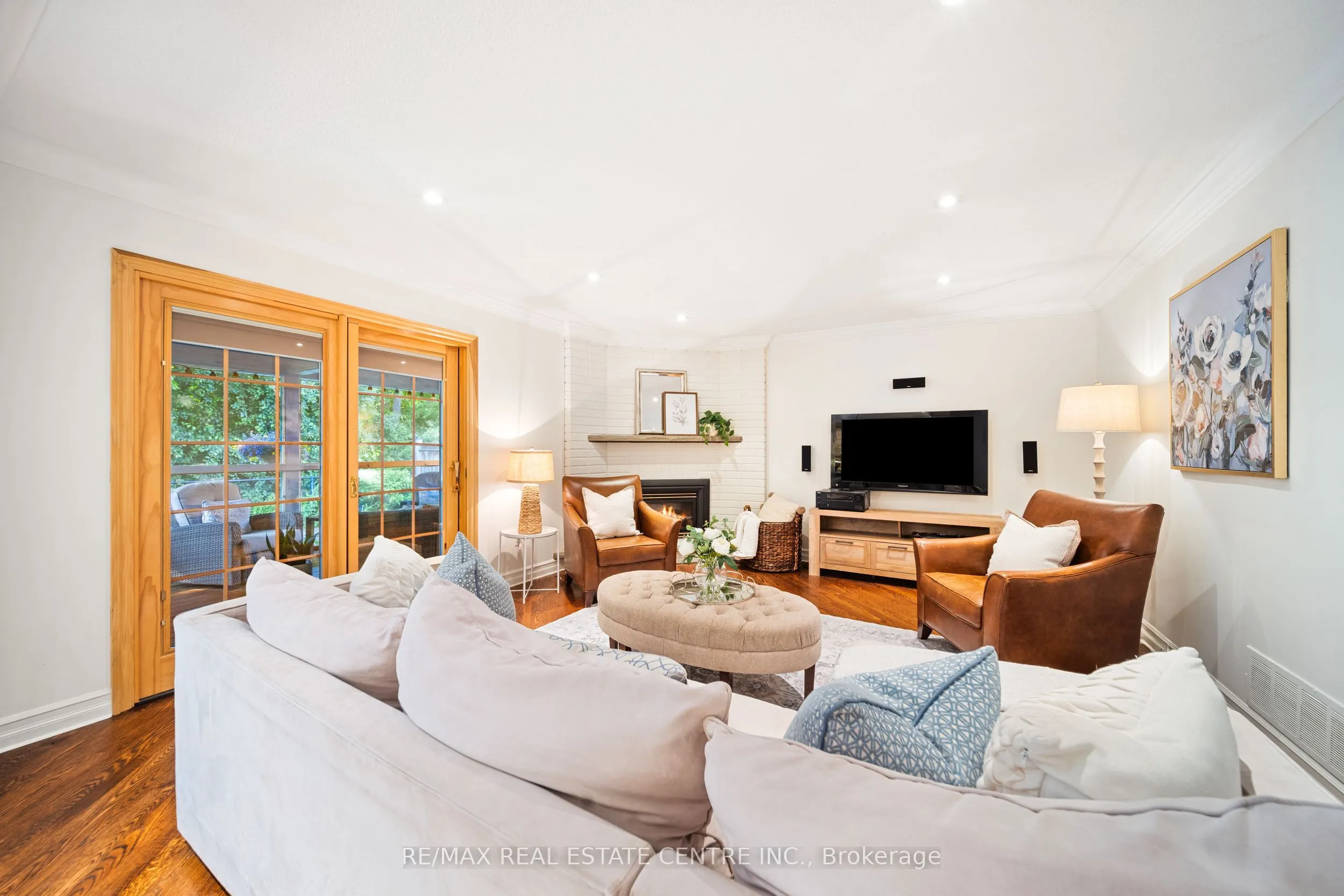 1246 Old Carriage Way