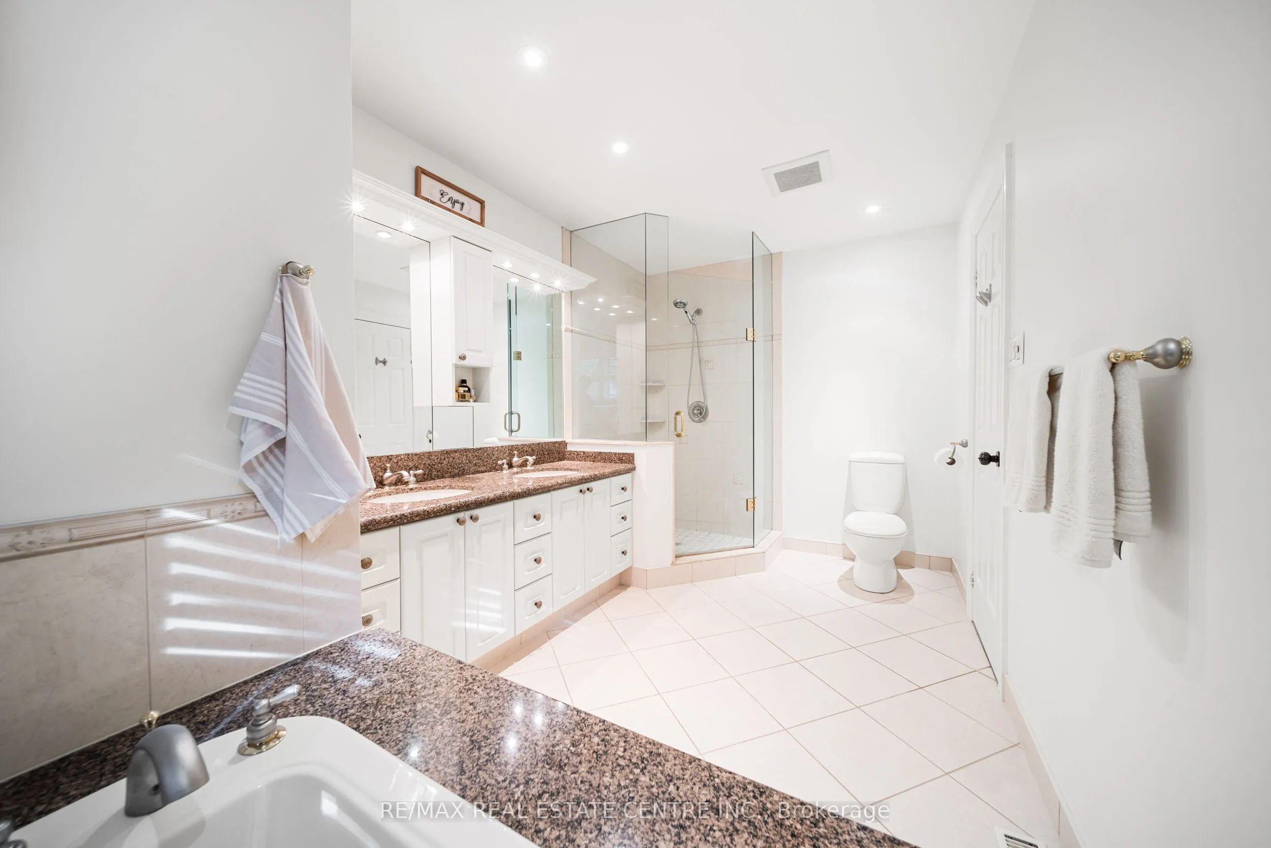 1246 Old Carriage Way