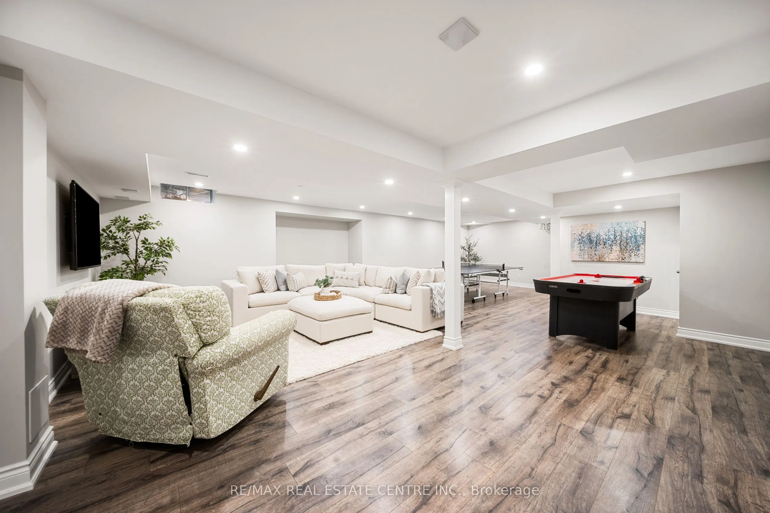 1246 Old Carriage Way