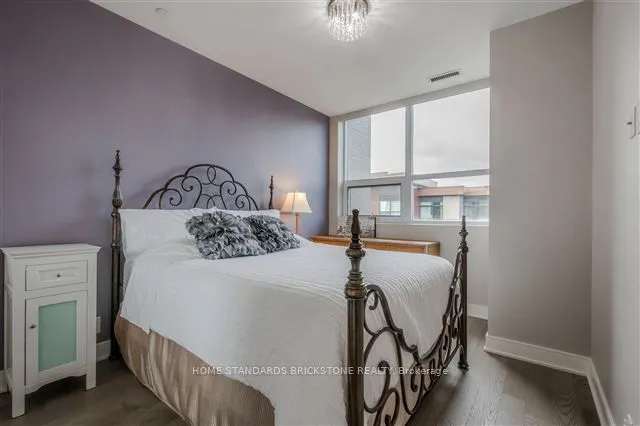 1575 Lakeshore Road W, #432