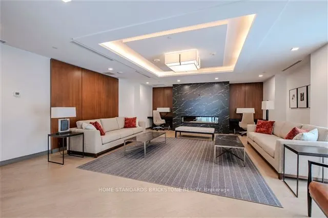 1575 Lakeshore Road W, #432