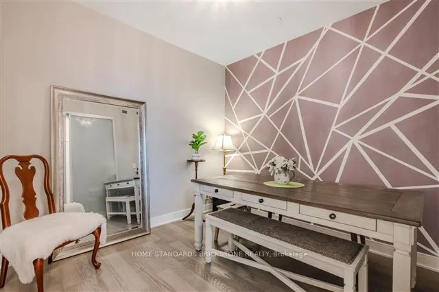 1575 Lakeshore Road W, #432