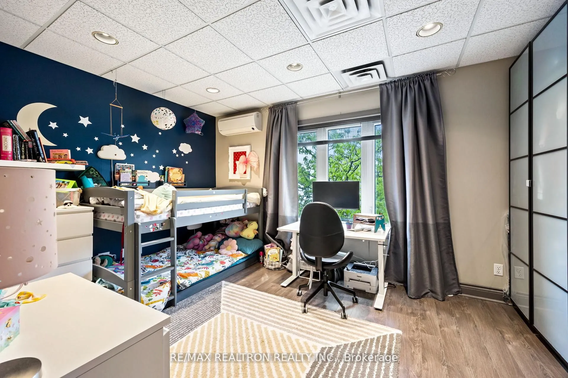 1611 Bloor Street W