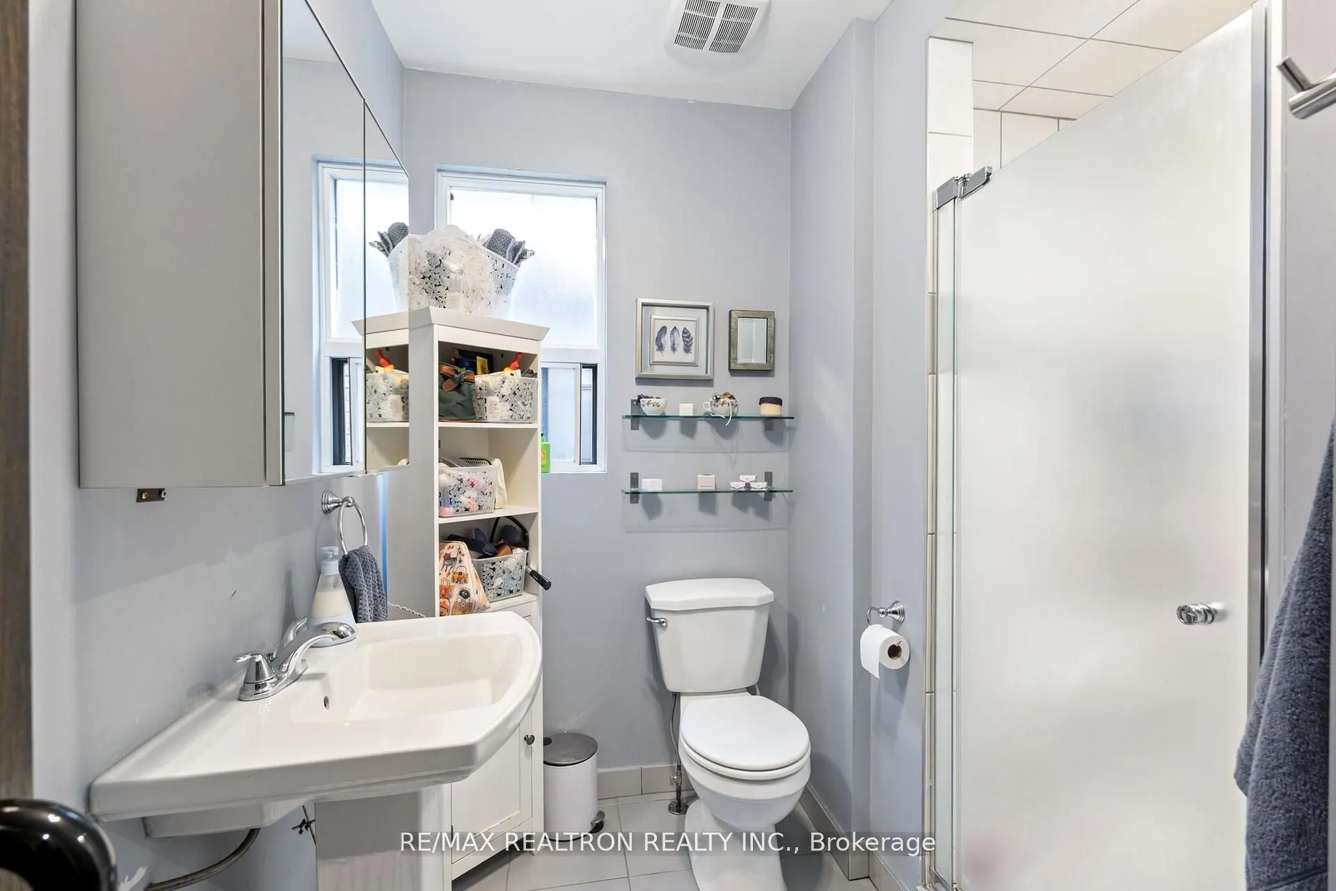 1611 Bloor Street W