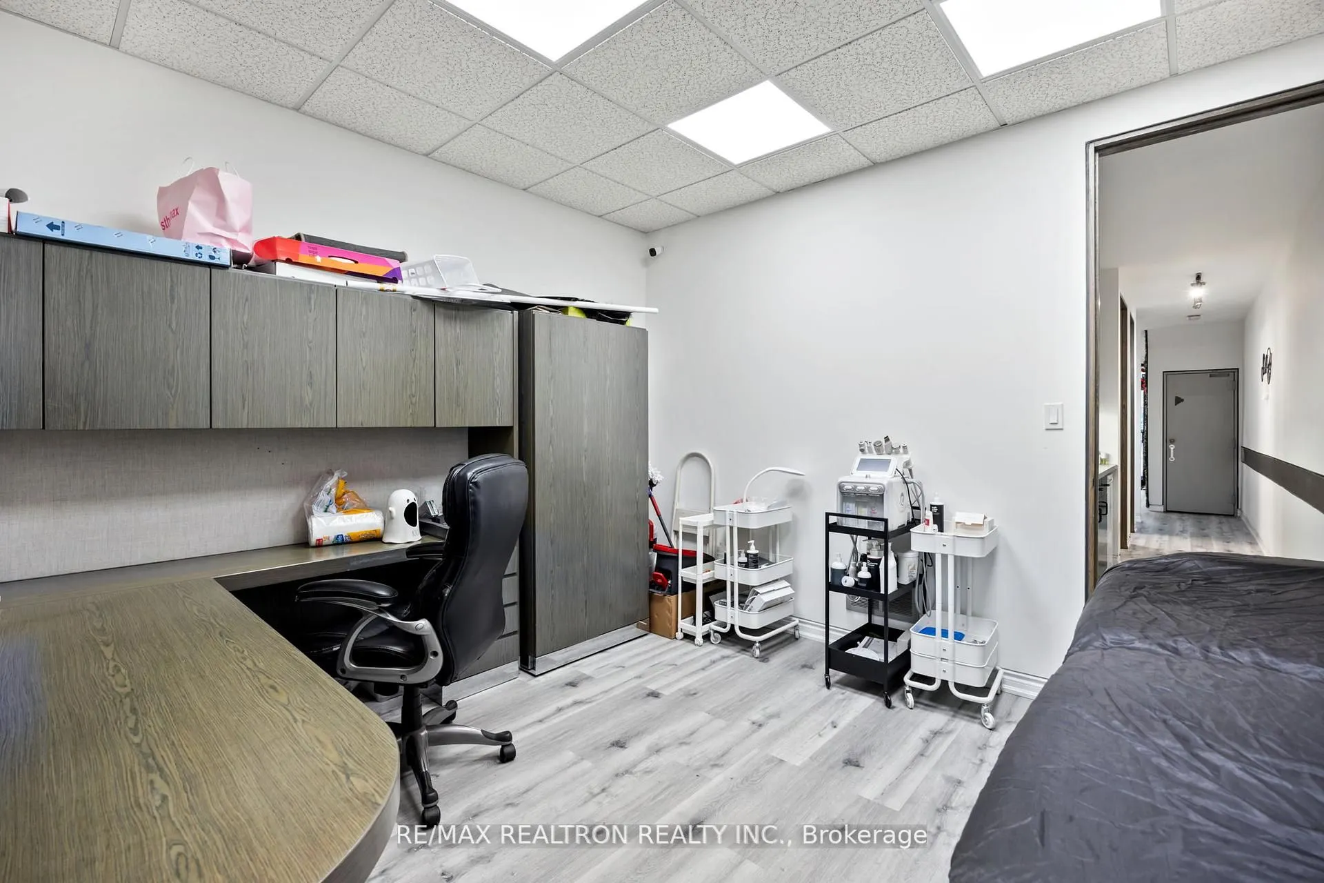 1611 Bloor Street W