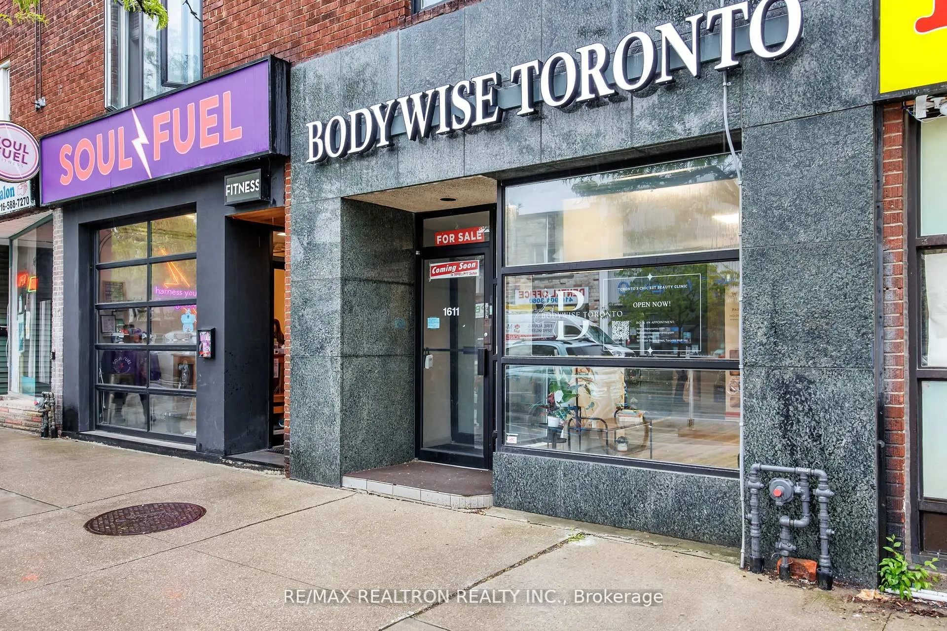 1611 Bloor Street W