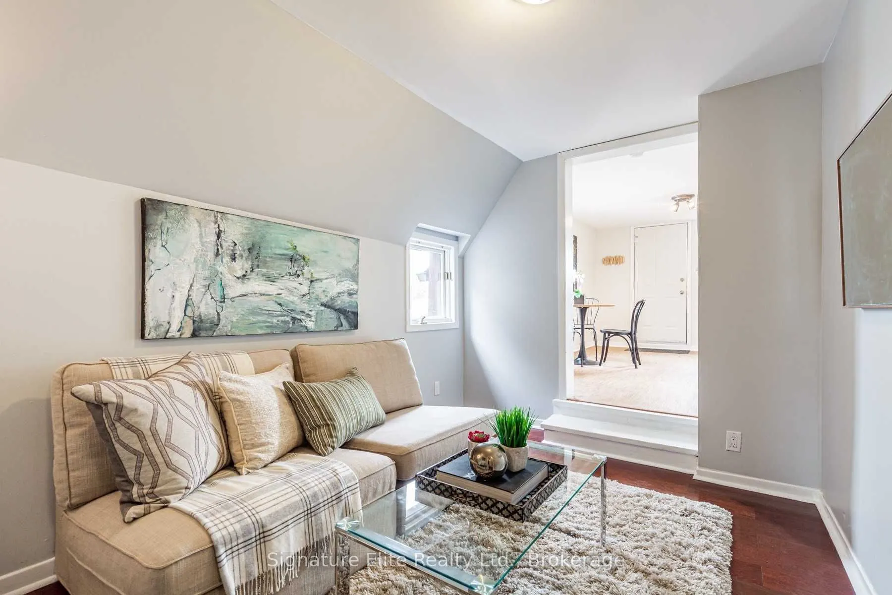 393 Westmoreland Avenue N, #Upper