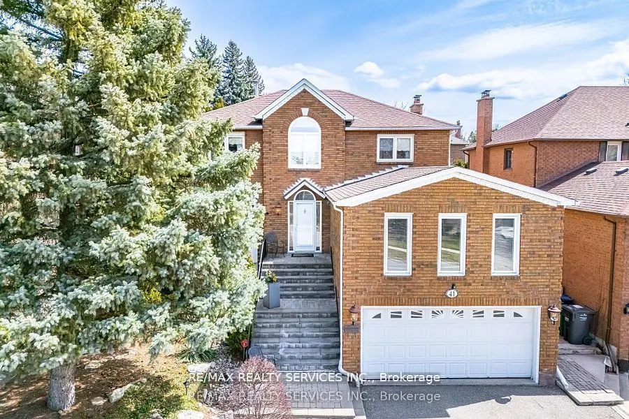 41 Christie Drive