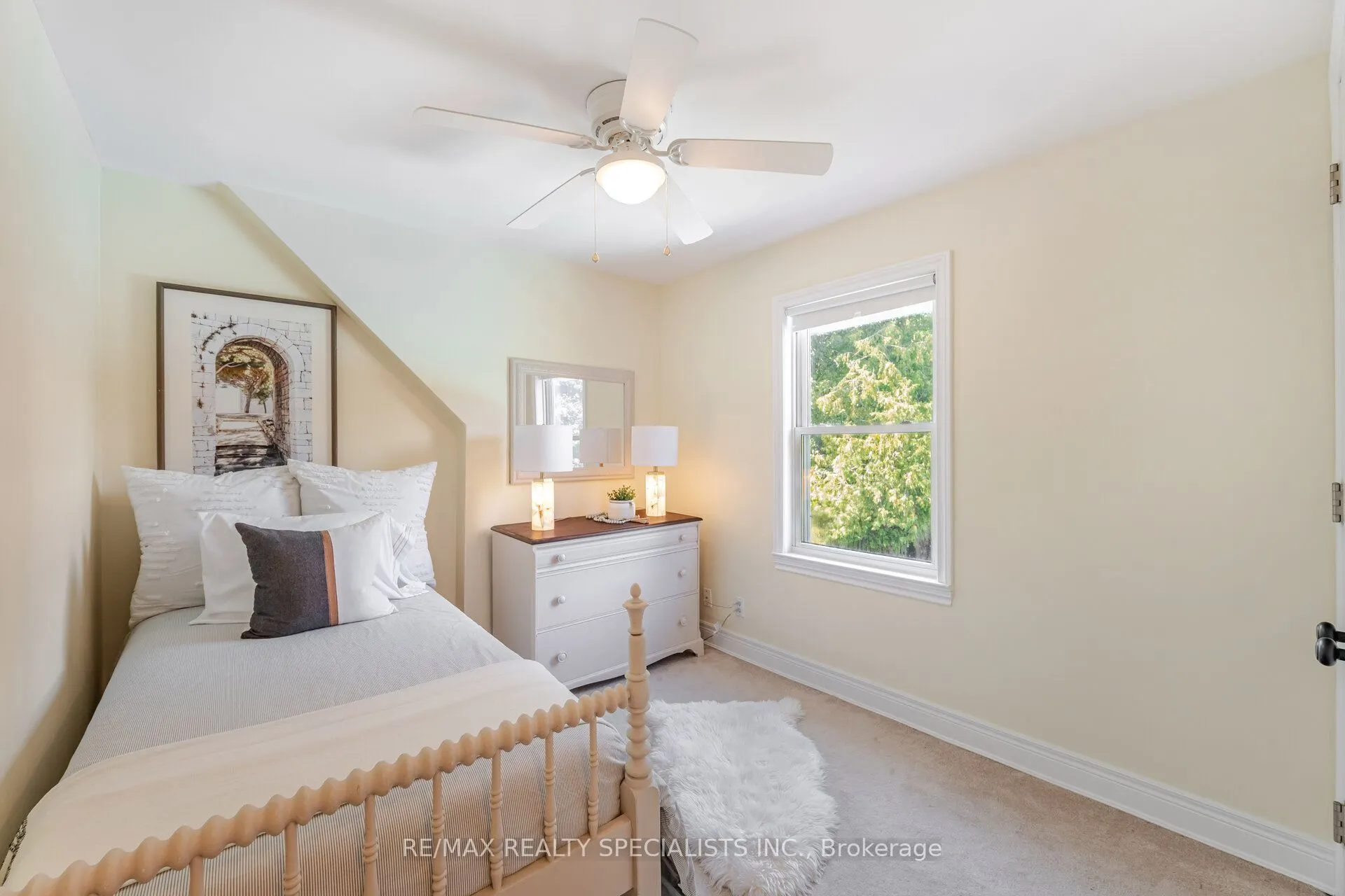 457 Selsey Drive
