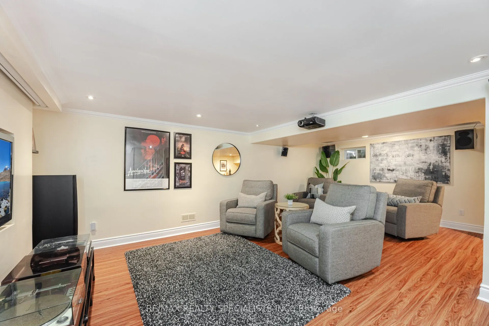 457 Selsey Drive