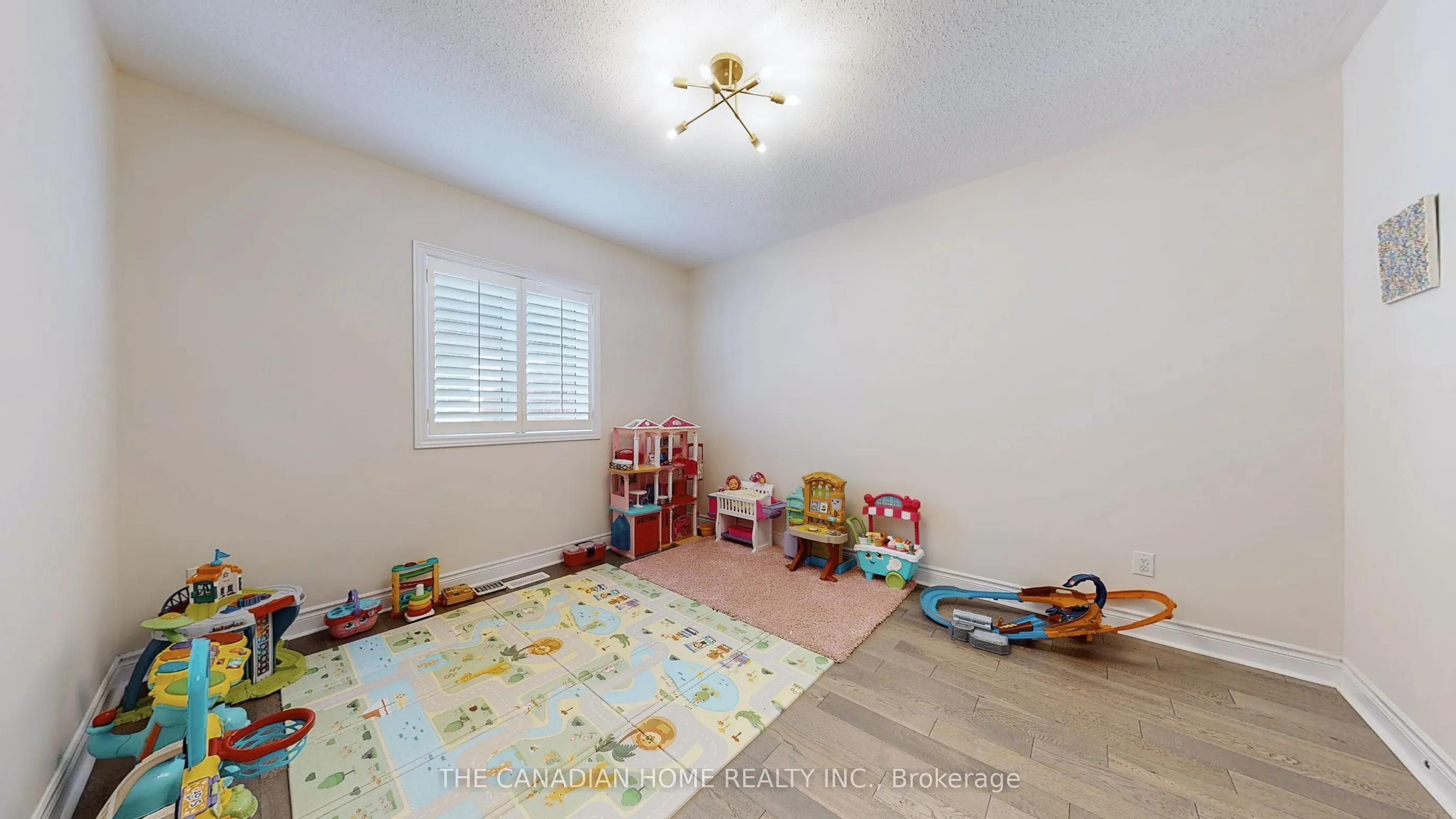 212 Niagara Trail