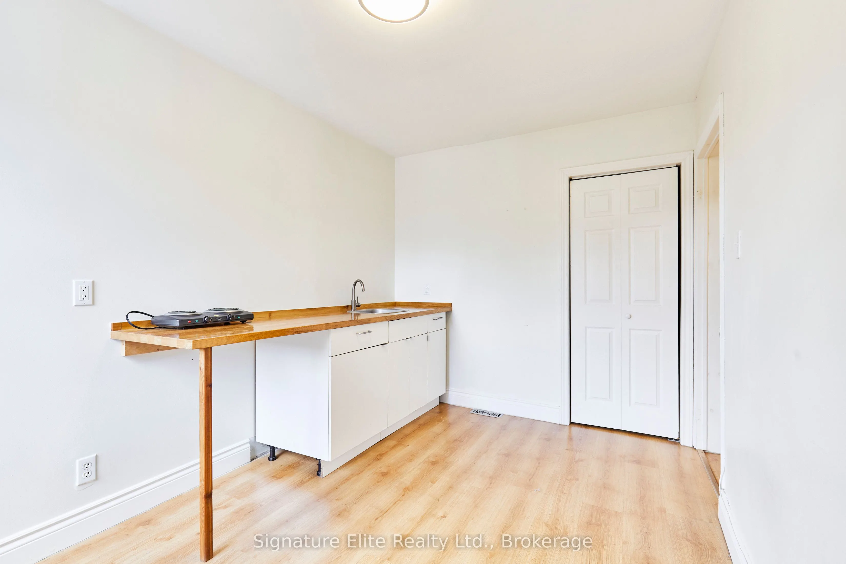 1351 Lansdowne Avenue, #Upper