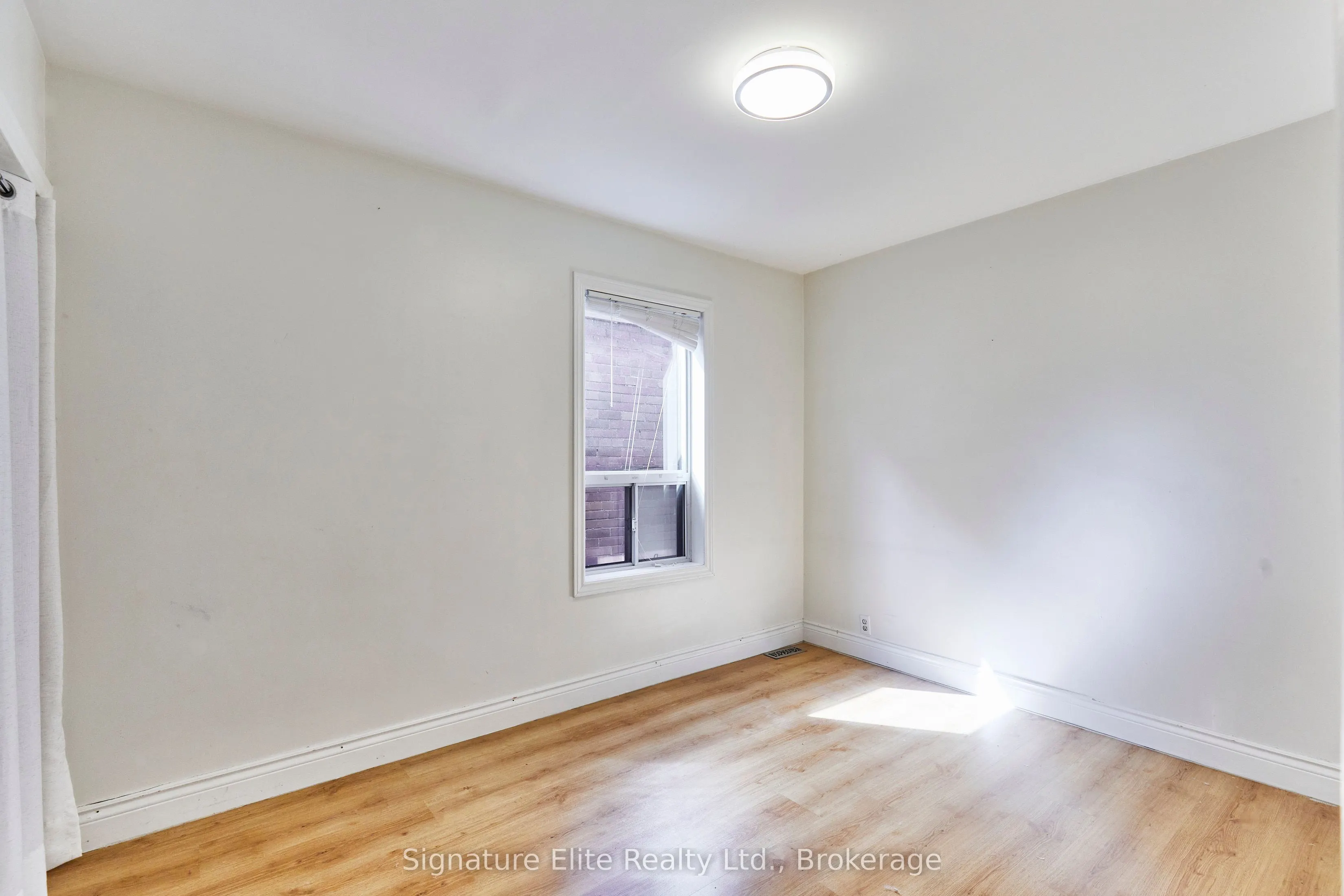1351 Lansdowne Avenue, #Upper