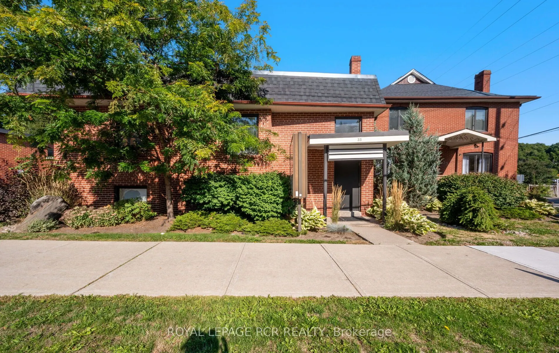 33 King Street W, #West Side Upper