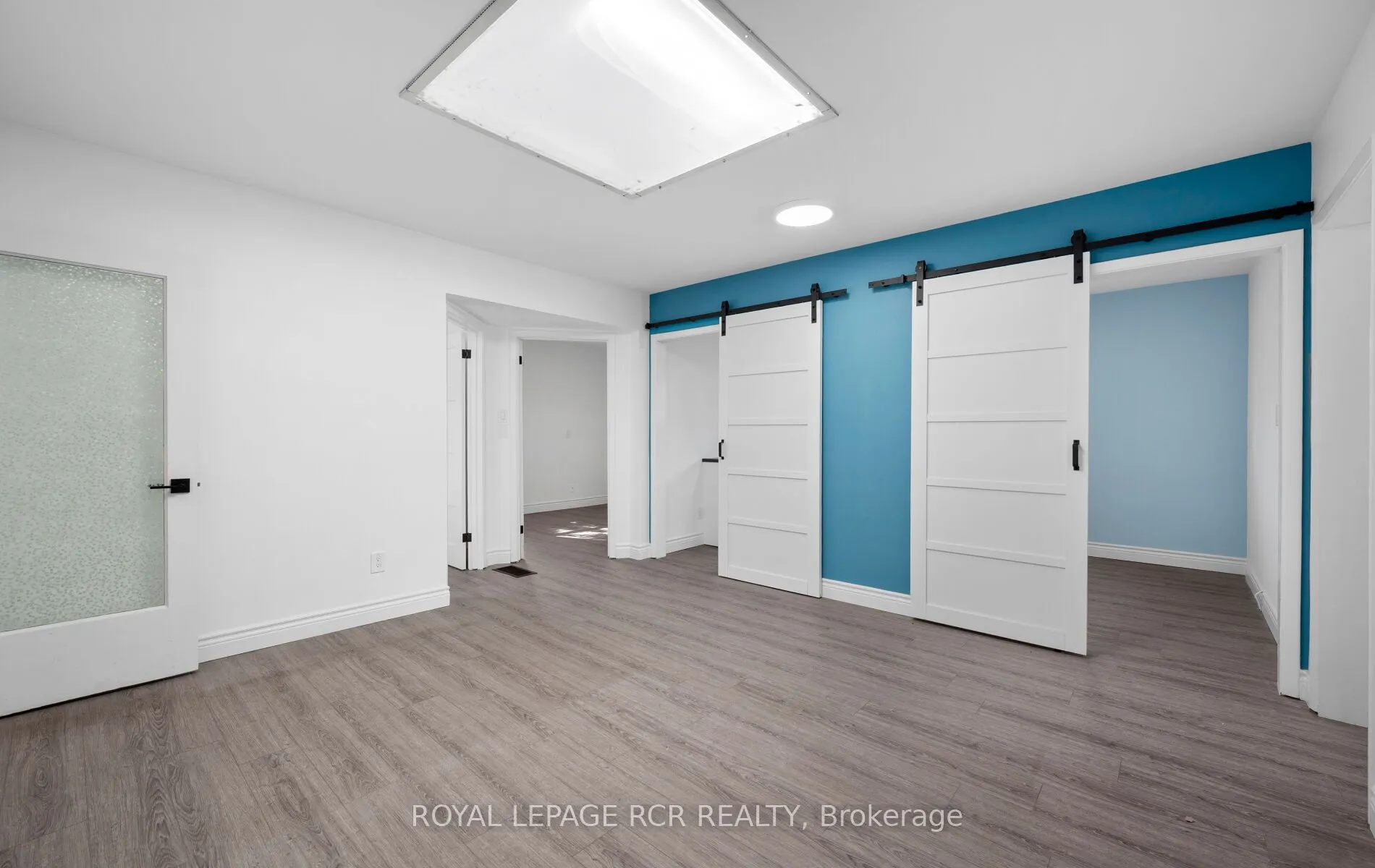 33 King Street W, #West Side Upper