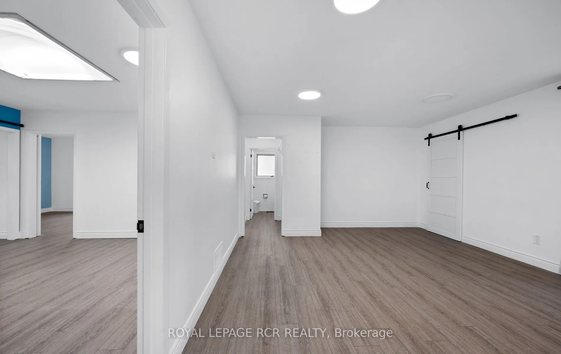 33 King Street W, #West Side Upper
