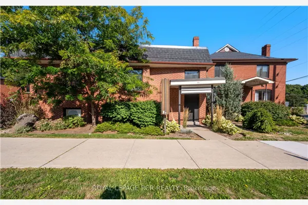 33 King Street W, #West Side Upper