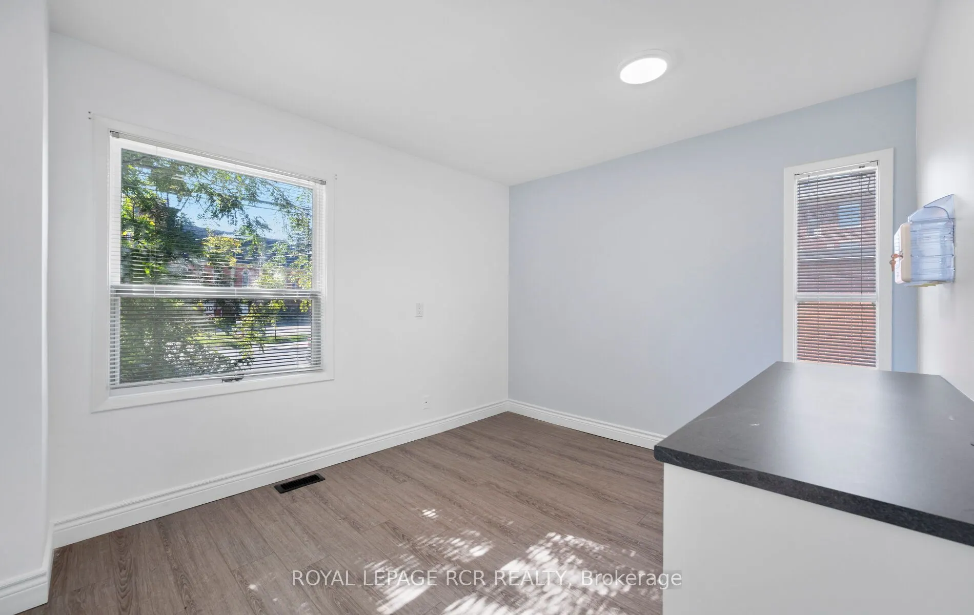 33 King Street W, #West Side Upper