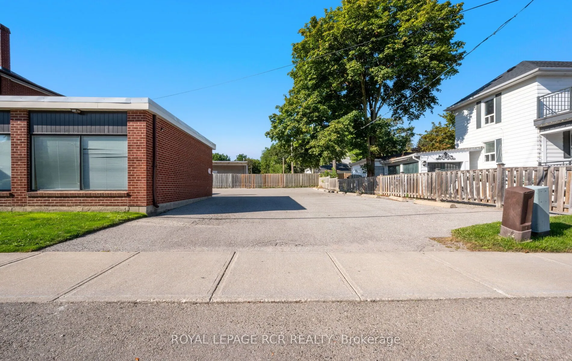 33 King Street W, #West Side Upper
