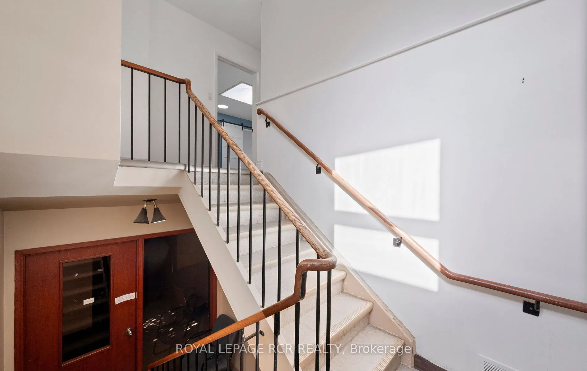 33 King Street W, #West Side Upper