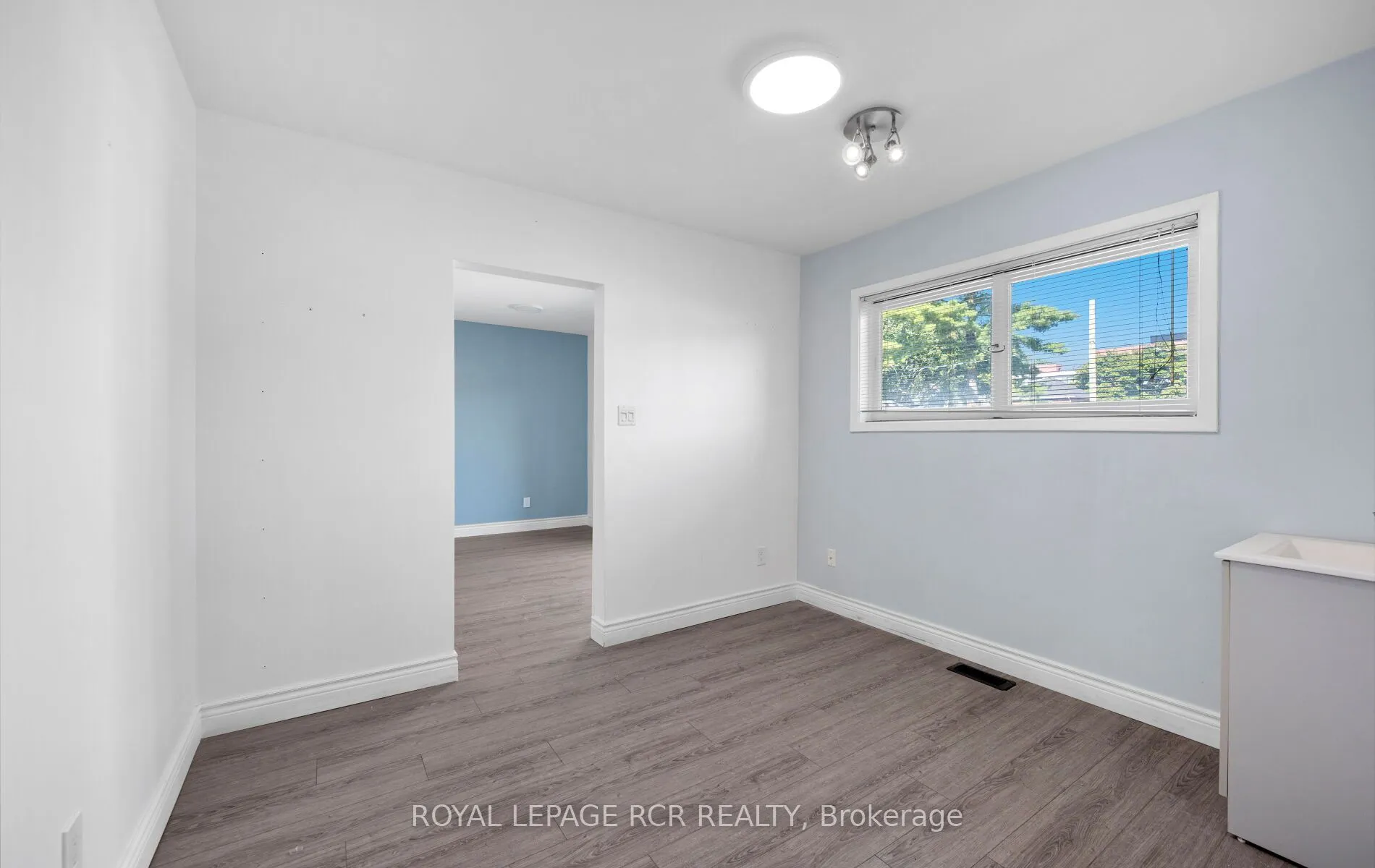 33 King Street W, #West Side Upper