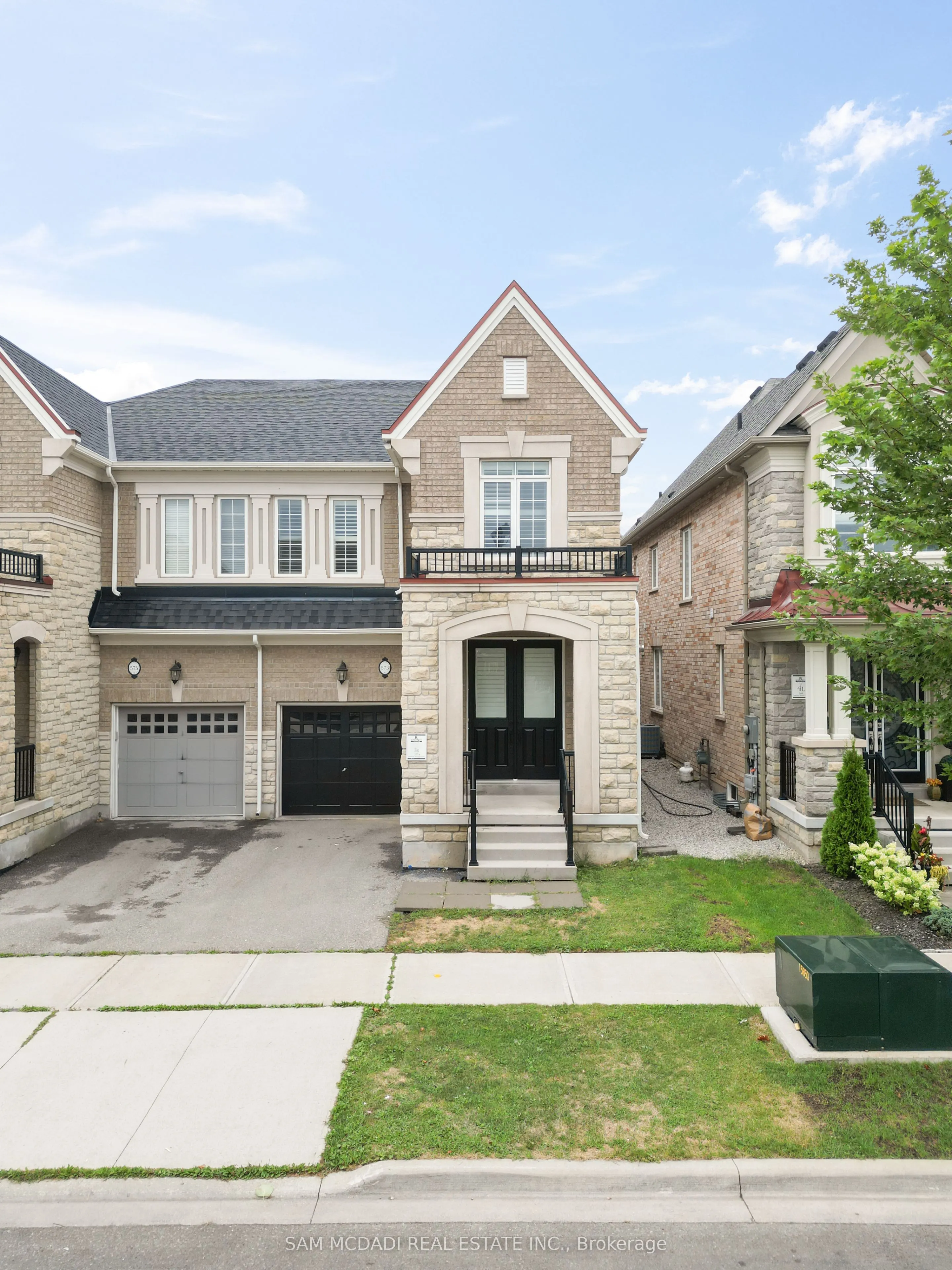 573 Settlers Road W