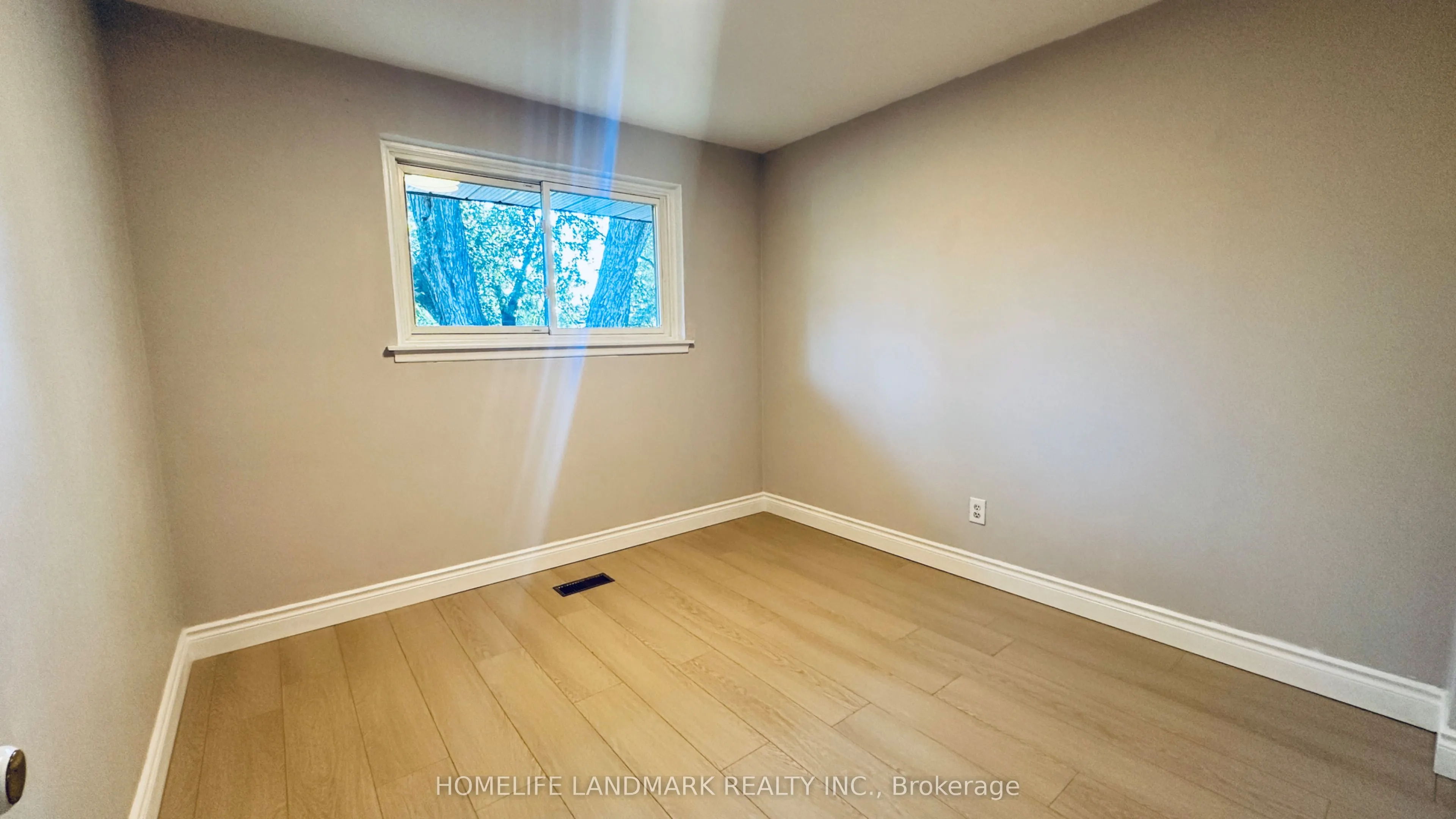 3463 Orion Crescent