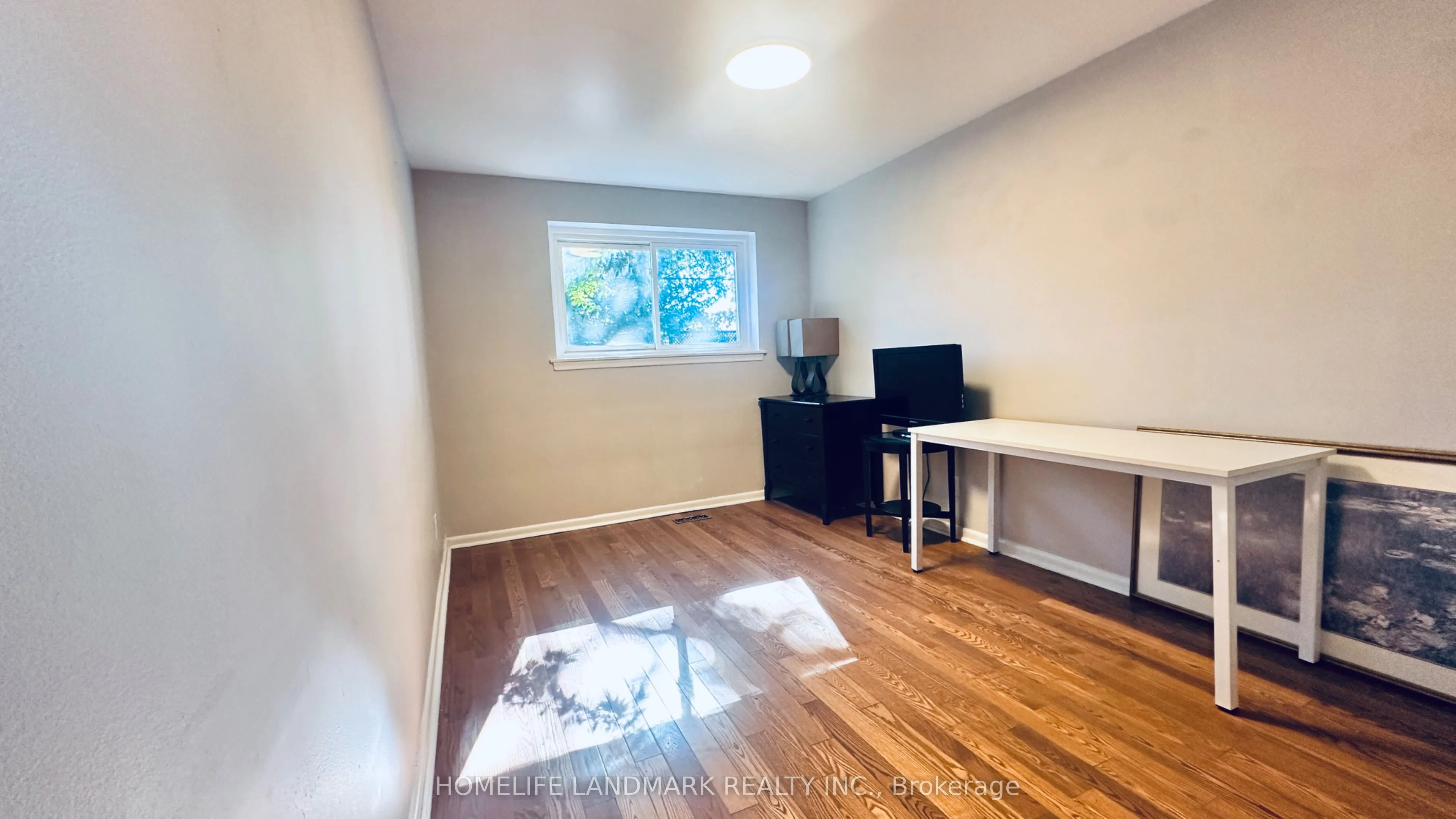 3463 Orion Crescent