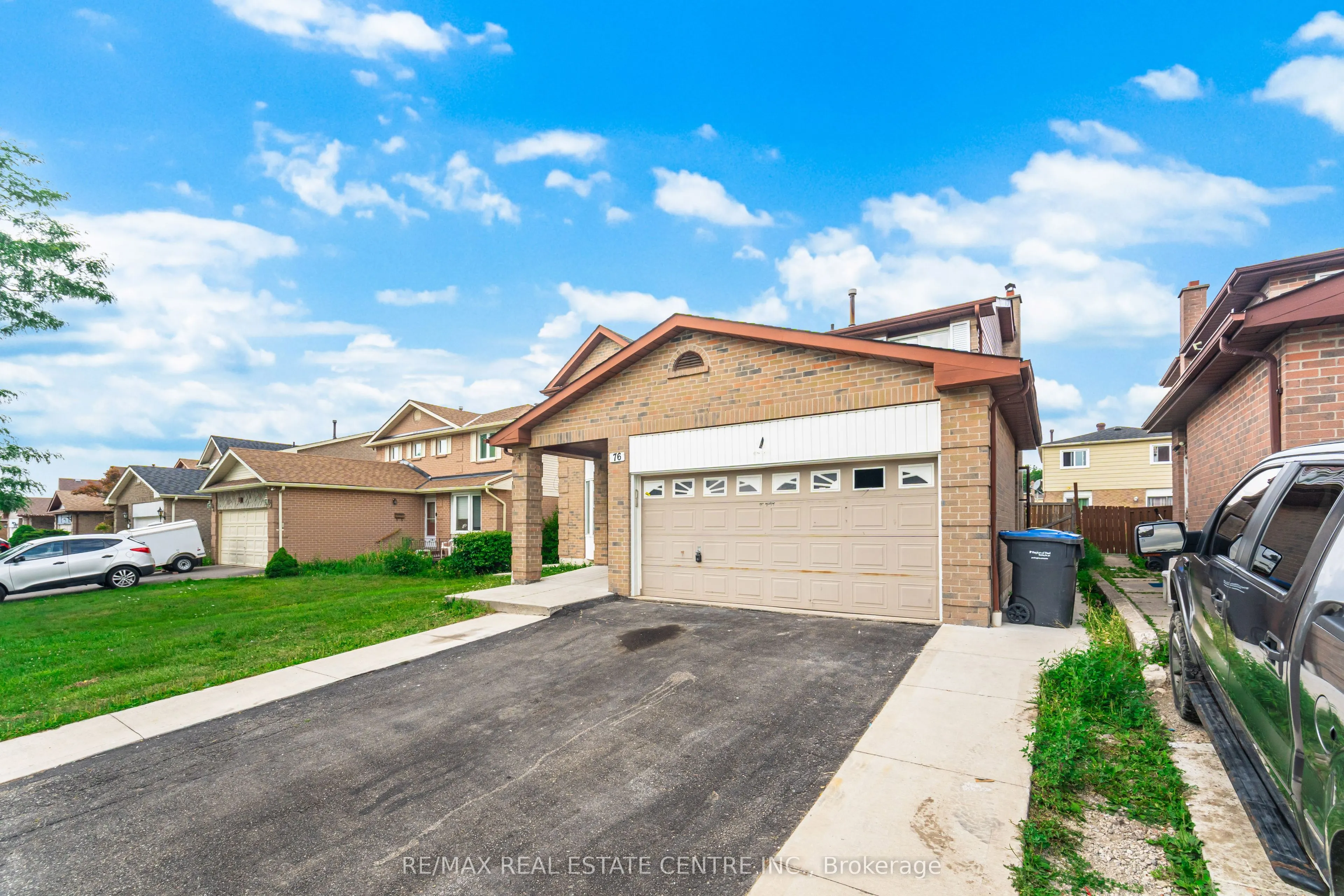 76 Moffatt Avenue