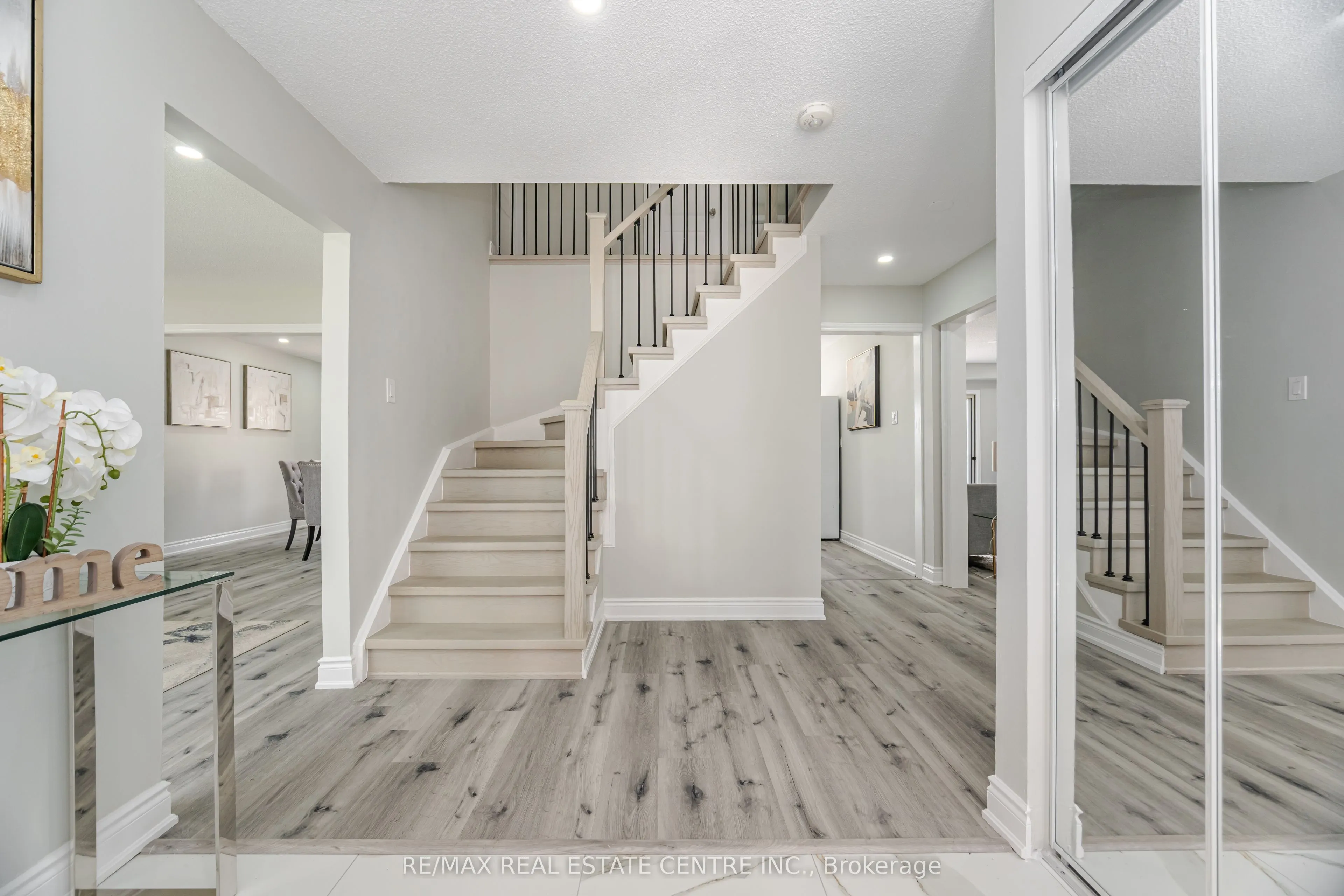 76 Moffatt Avenue