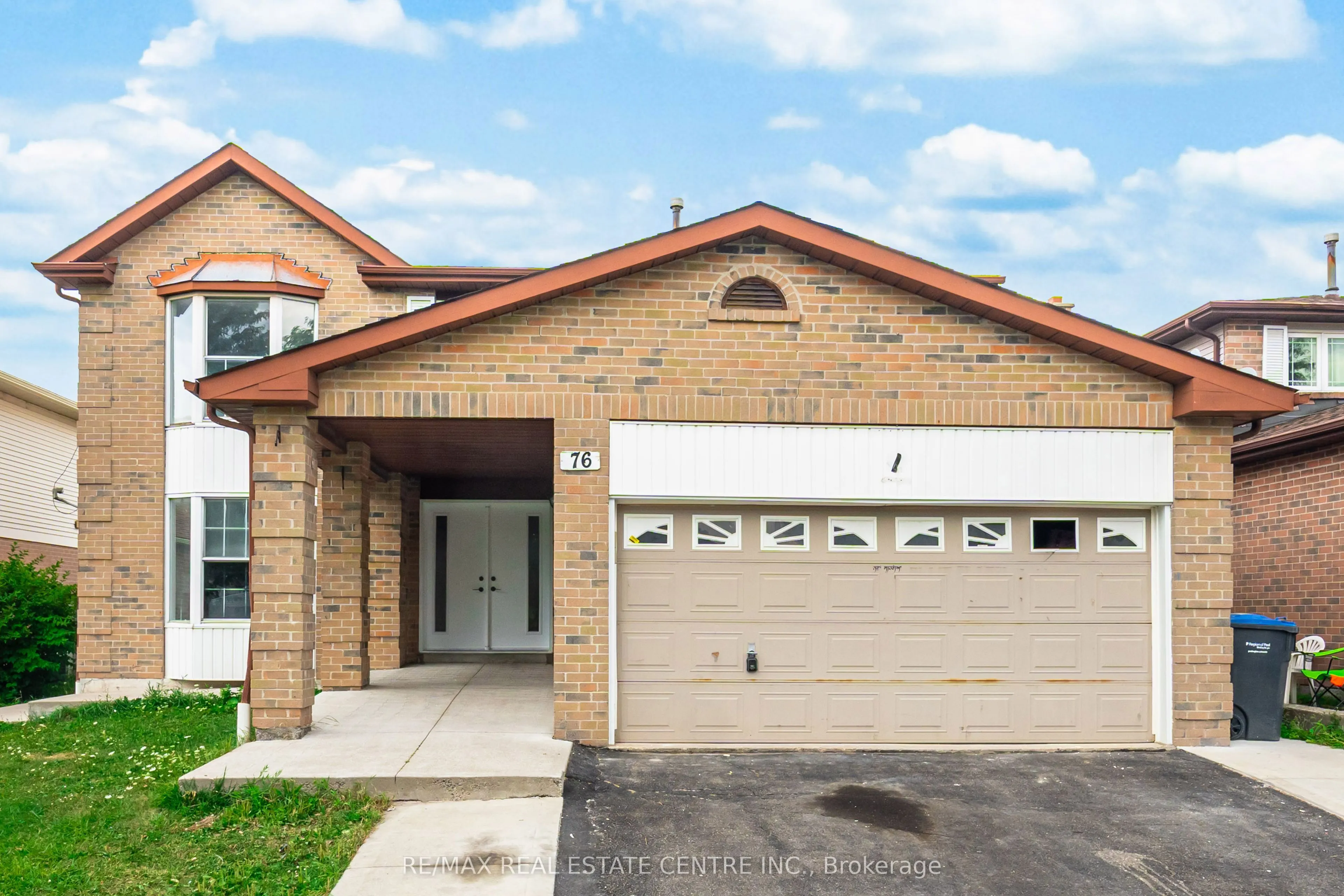 76 Moffatt Avenue