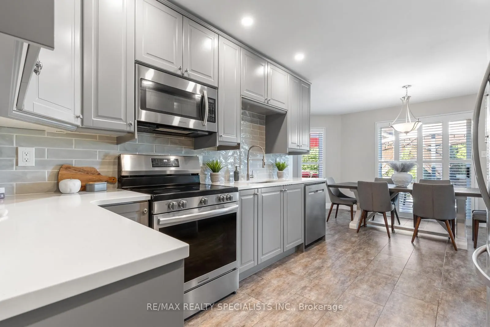 3799 Laurenclaire Drive