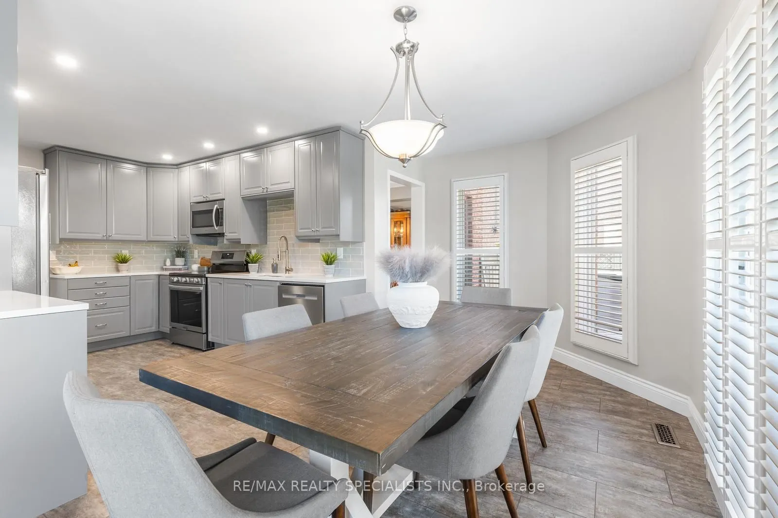3799 Laurenclaire Drive
