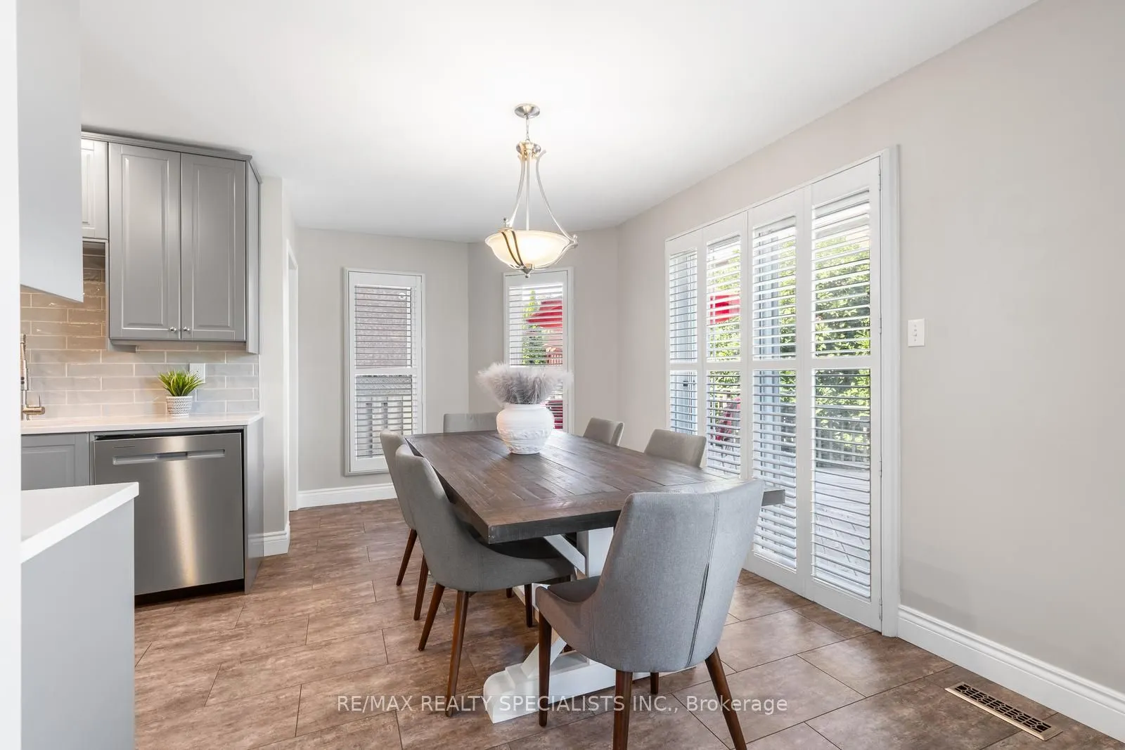 3799 Laurenclaire Drive