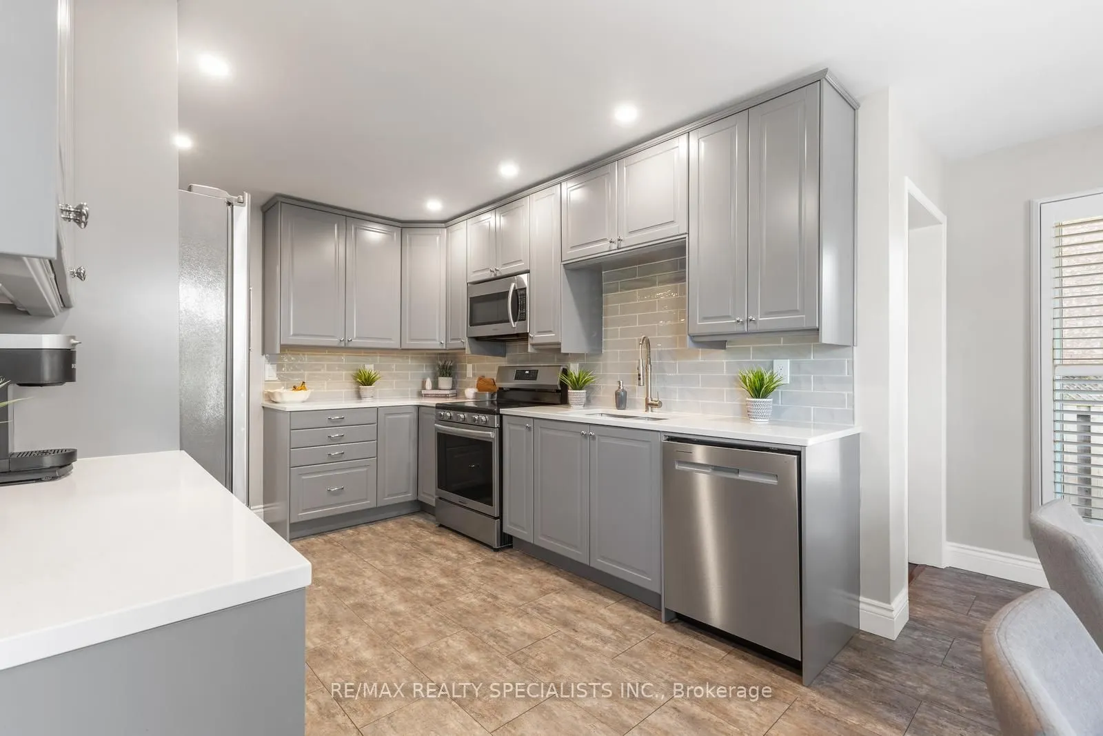 3799 Laurenclaire Drive