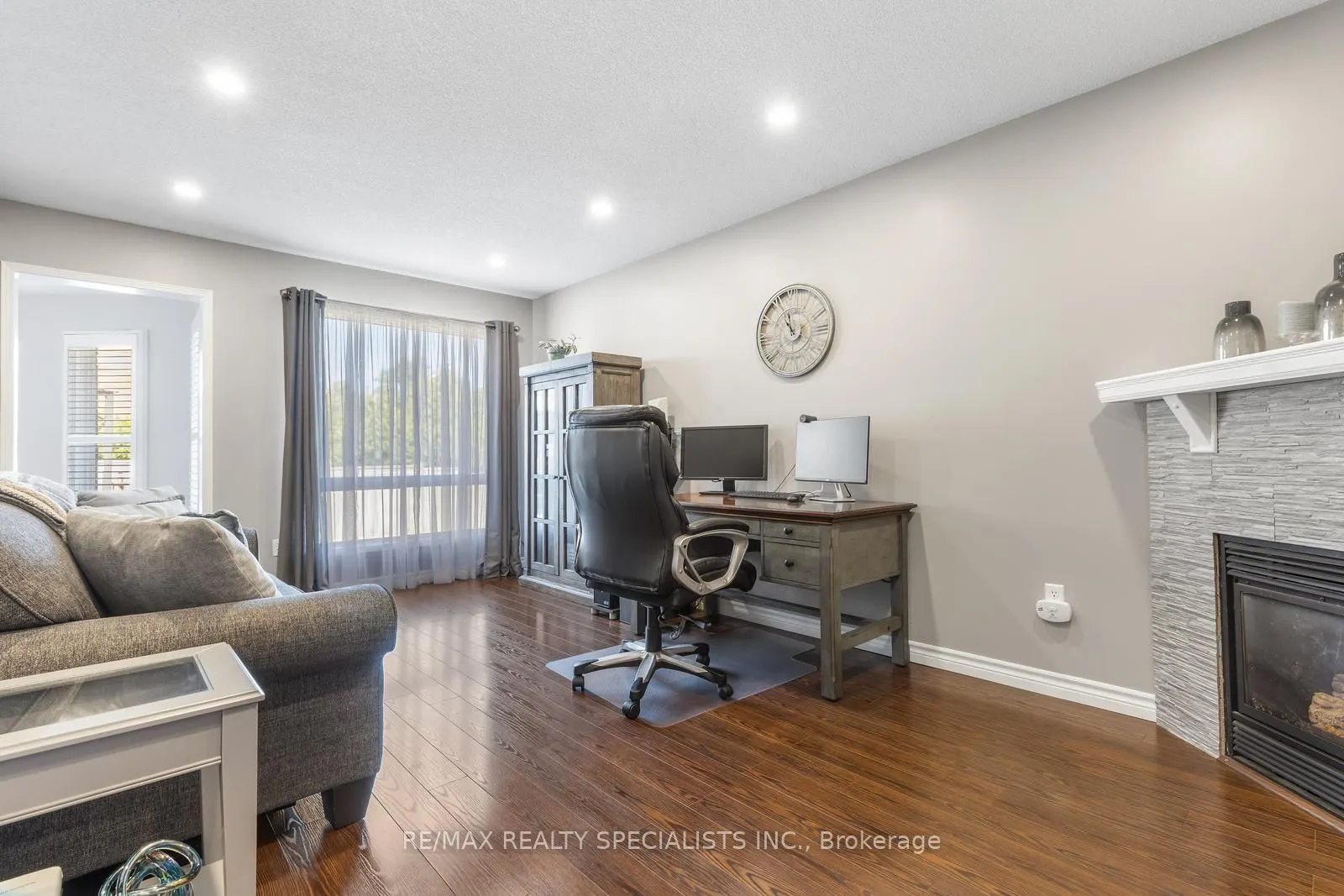3799 Laurenclaire Drive